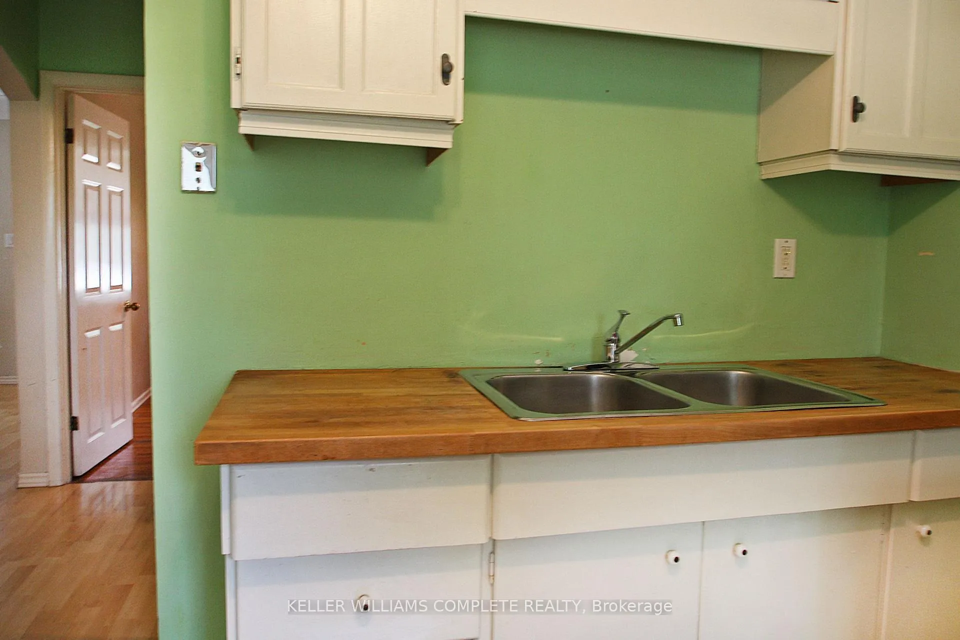 Photo 12 of 95 Dana Drive, Hamilton, Balfour — HOMEH