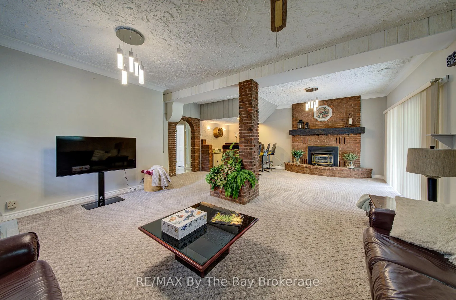 Photo 26 of 93 Frederick Dr S/s, Wasaga Beach — HOMEH