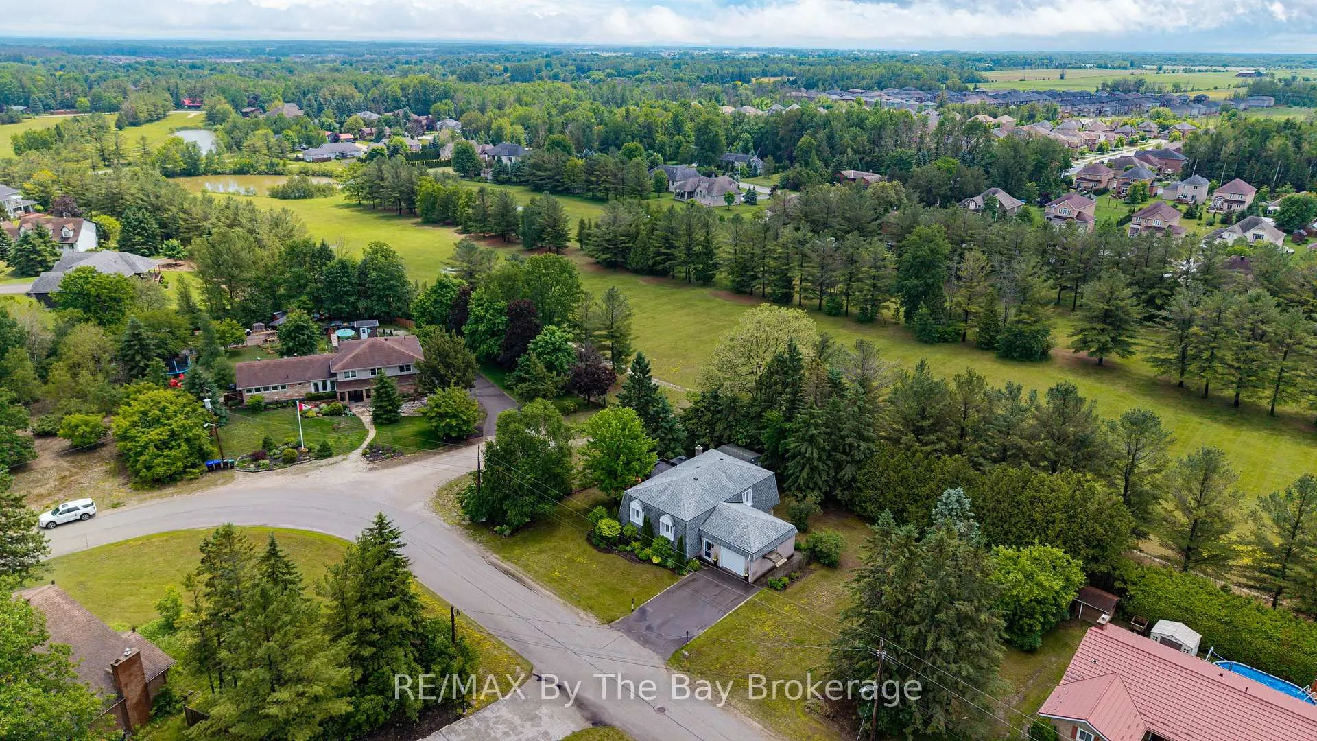 Photo 45 of 93 Frederick Dr S/s, Wasaga Beach — HOMEH
