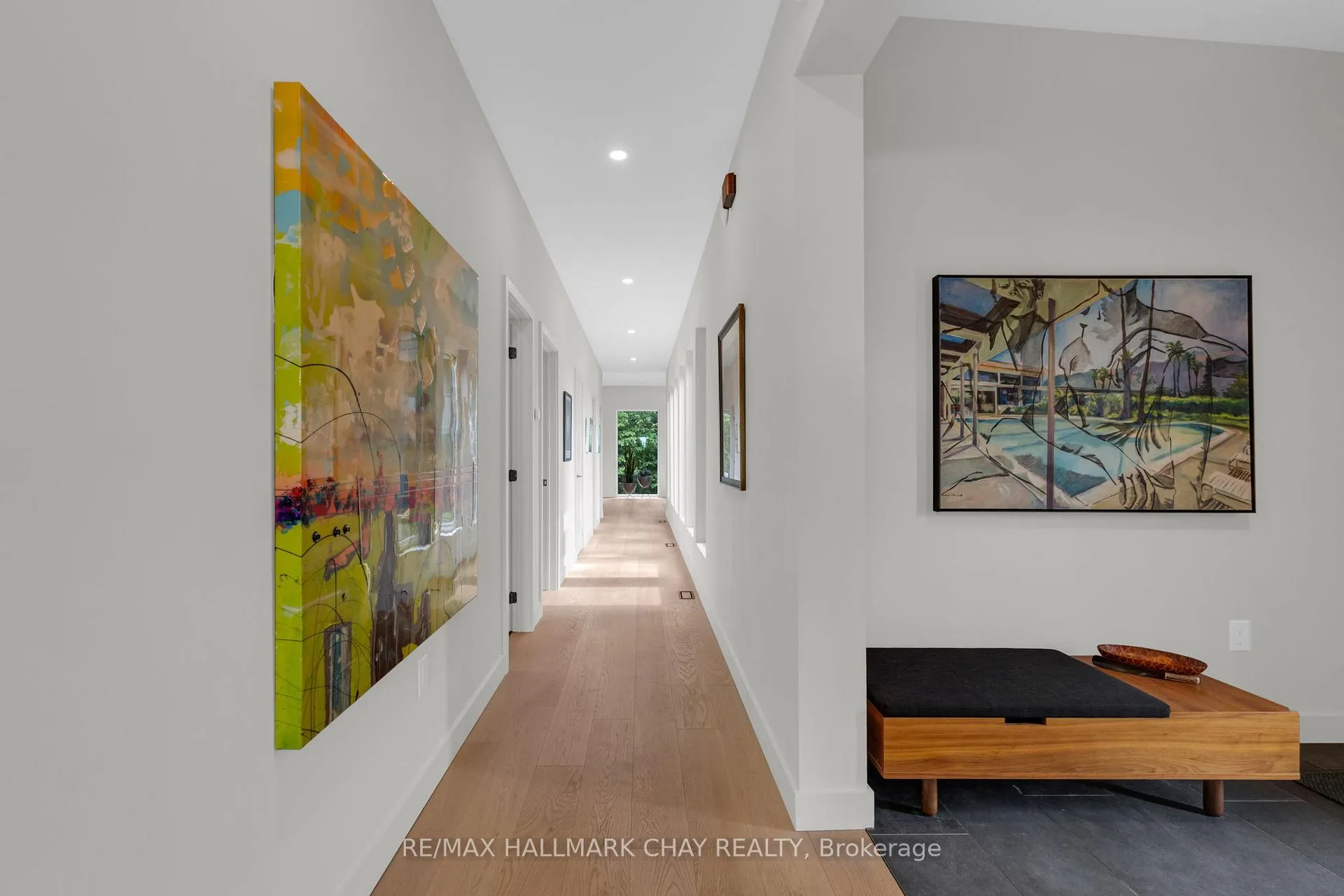 Photo 5 of 175 Little Avenue, Barrie, Allandale Heights — HOMEH
