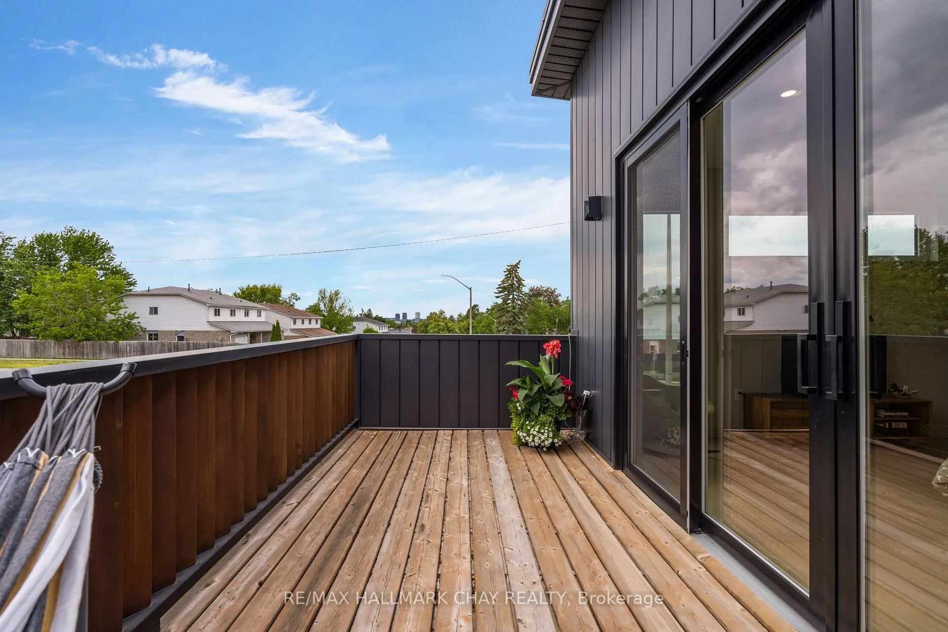 Photo 30 of 175 Little Avenue, Barrie, Allandale Heights — HOMEH
