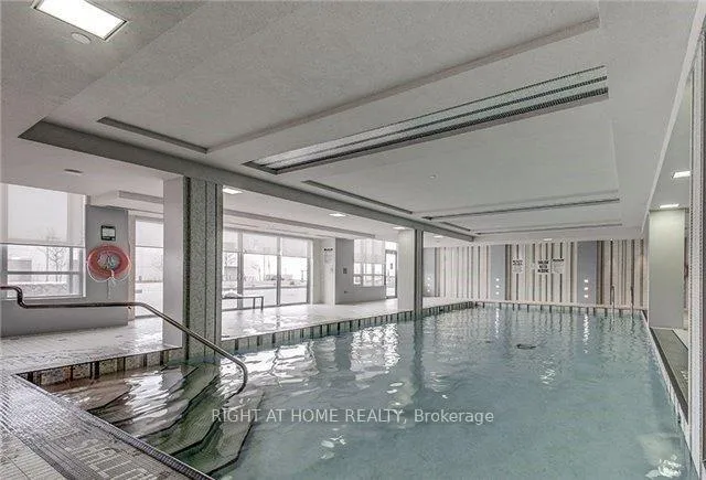 Photo 7 of Unit 1507, 7165 Yonge Street, Markham, Thornhill — HOMEH