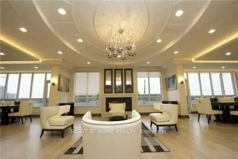 Photo 11 of Unit 1507, 7165 Yonge Street, Markham, Thornhill — HOMEH