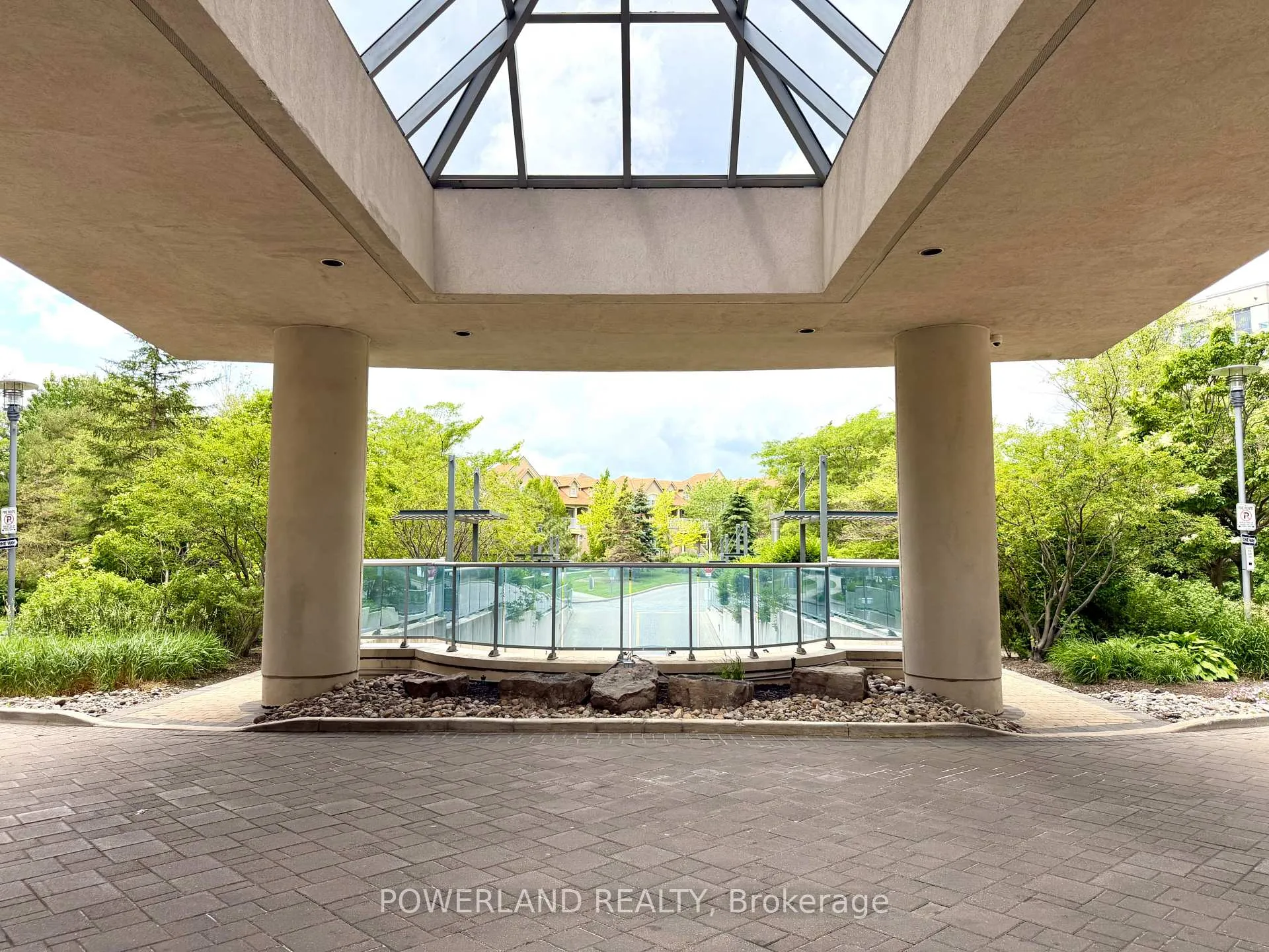 Photo 2 of Unit 1521, 33 Cox Boulevard, Markham, Unionville — HOMEH