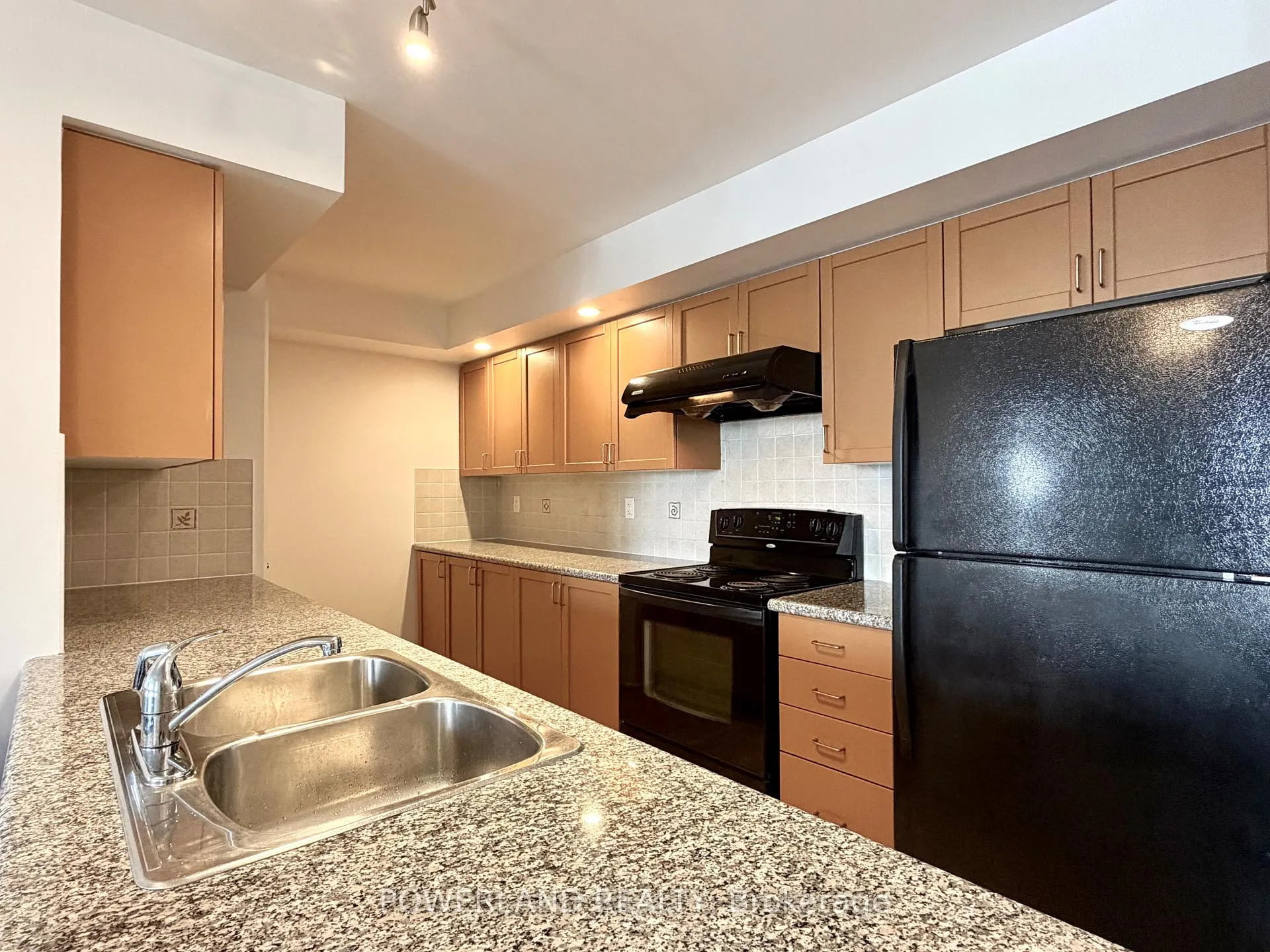 Photo 8 of Unit 1521, 33 Cox Boulevard, Markham, Unionville — HOMEH