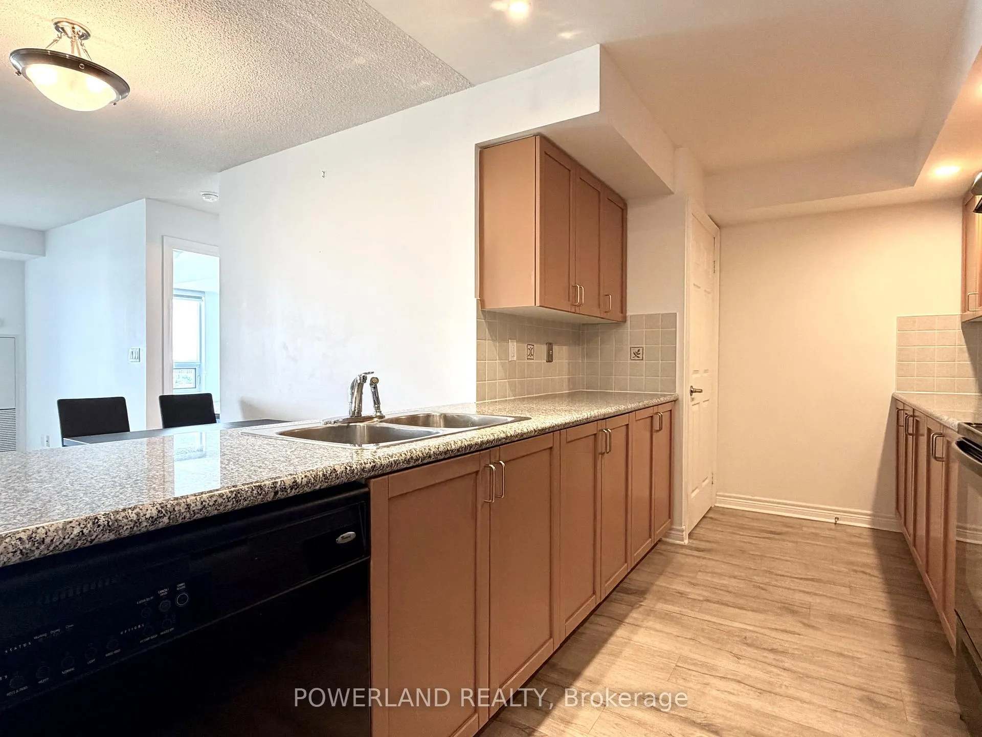Photo 9 of Unit 1521, 33 Cox Boulevard, Markham, Unionville — HOMEH