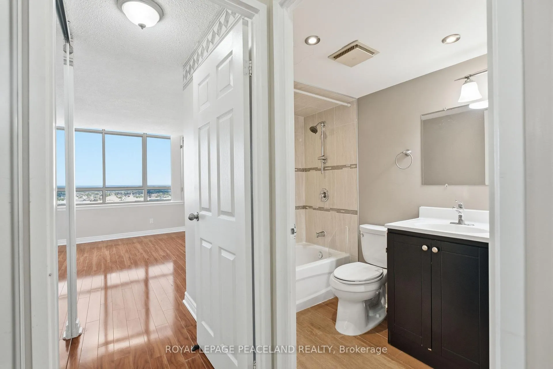 Photo 17 of Unit PH13, 55 Bamburgh Circle, Scarborough, Steeles — HOMEH
