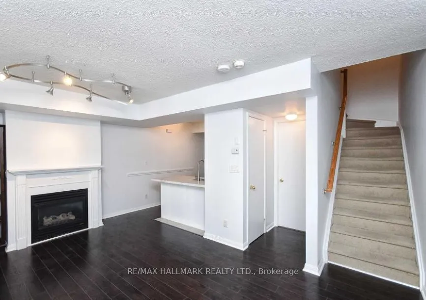 Photo 4 of Unit 625, 3 Everson Drive, North York, Willowdale East — HOMEH
