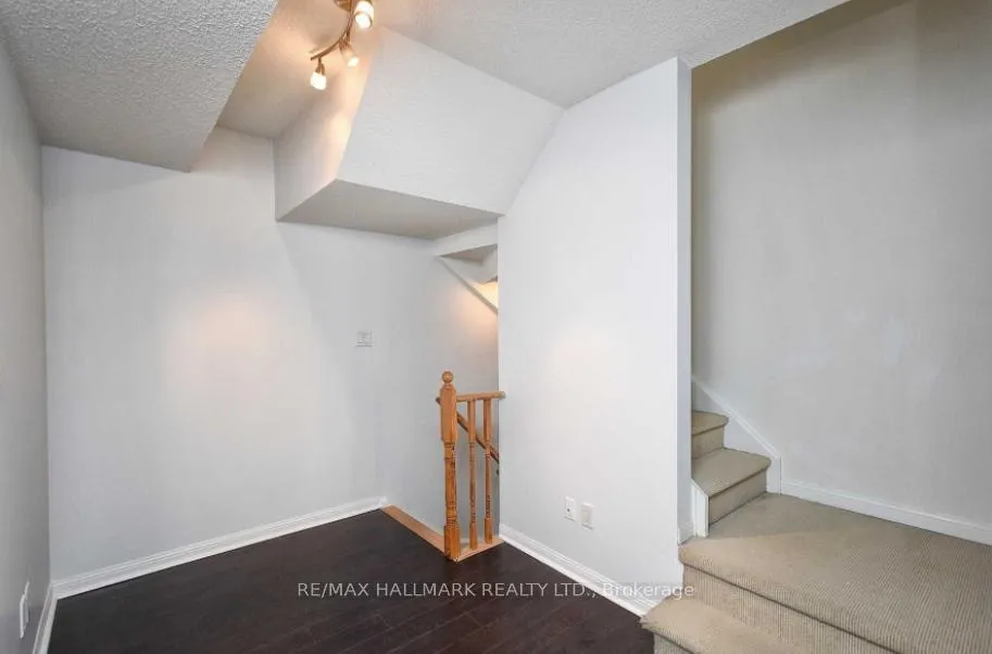 Photo 10 of Unit 625, 3 Everson Drive, North York, Willowdale East — HOMEH