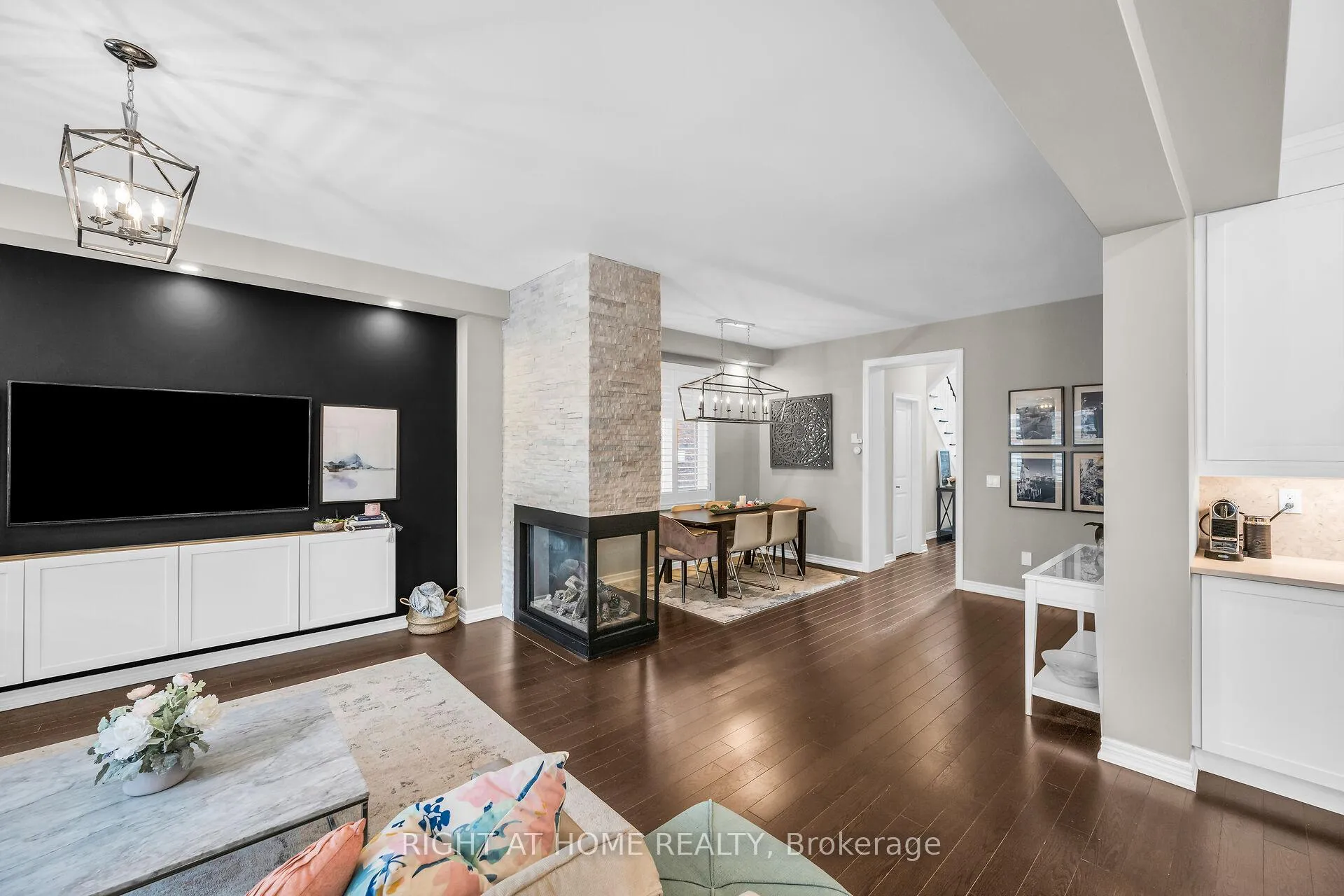 Photo 16 of 103 Macbean Crescent, Hamilton, Waterdown — HOMEH