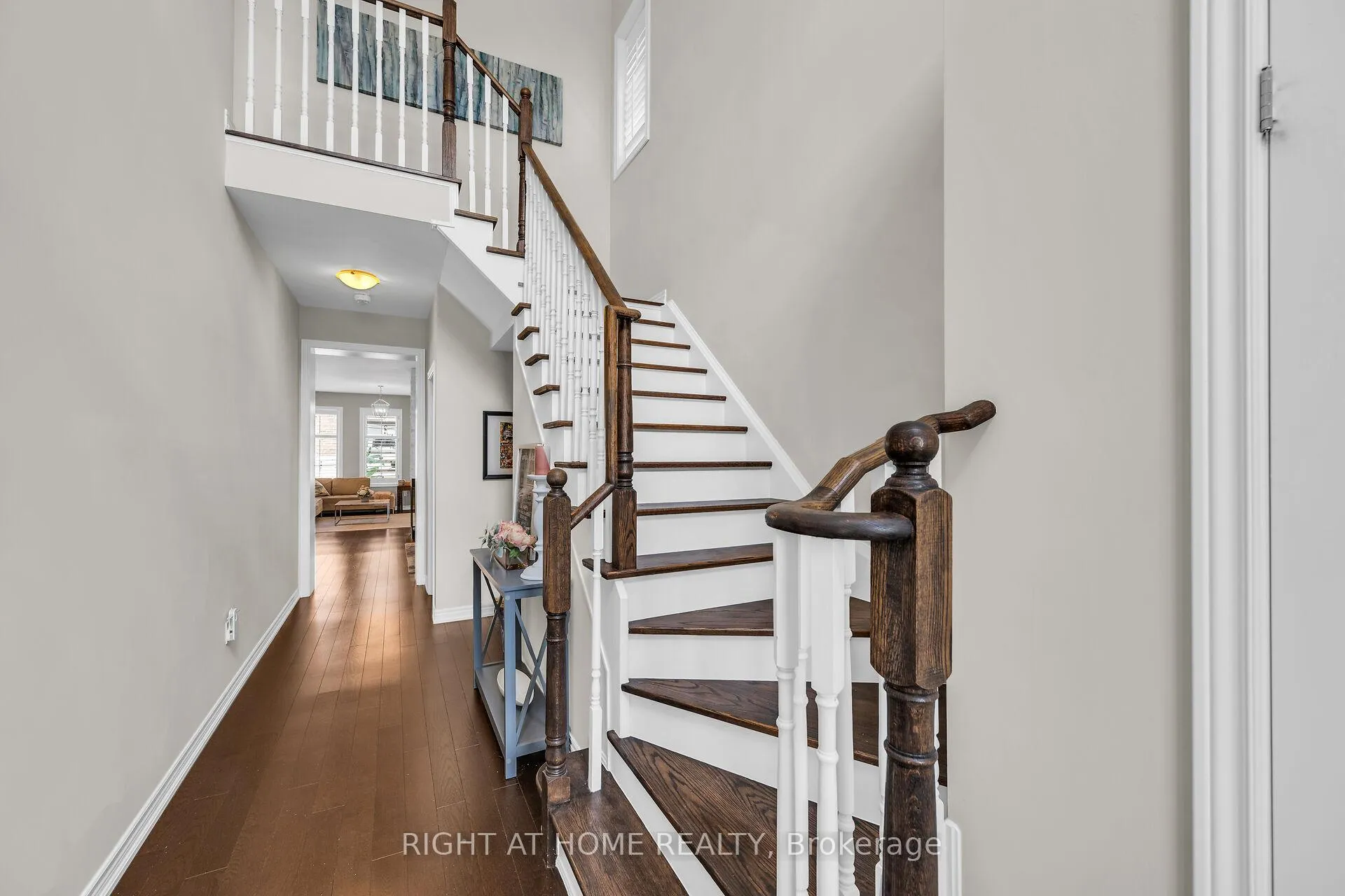 Photo 21 of 103 Macbean Crescent, Hamilton, Waterdown — HOMEH