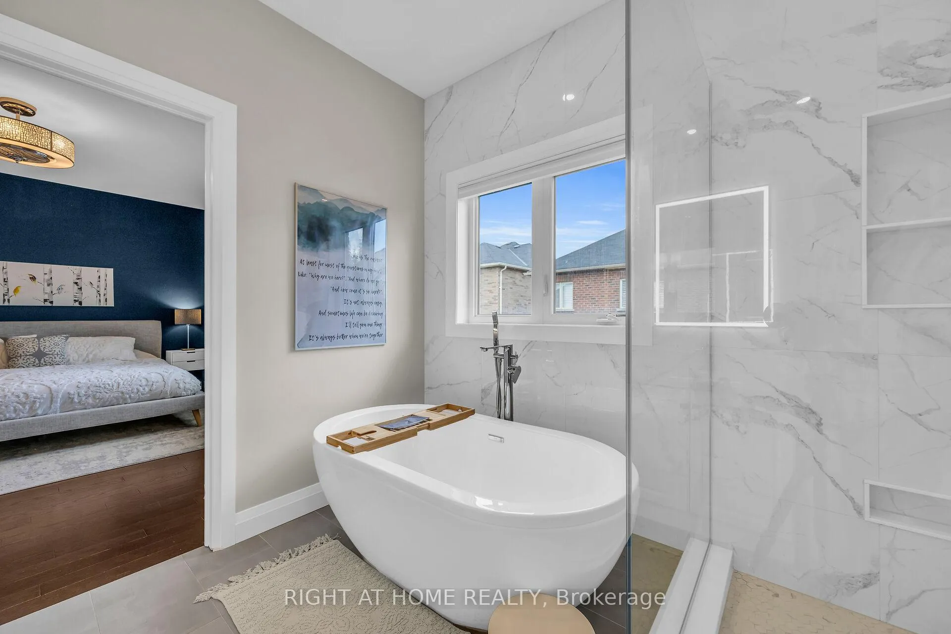 Photo 30 of 103 Macbean Crescent, Hamilton, Waterdown — HOMEH