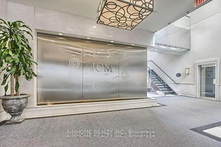 Photo 6 of Unit 1305, 28 Linden Street, Toronto, North St. James Town — HOMEH