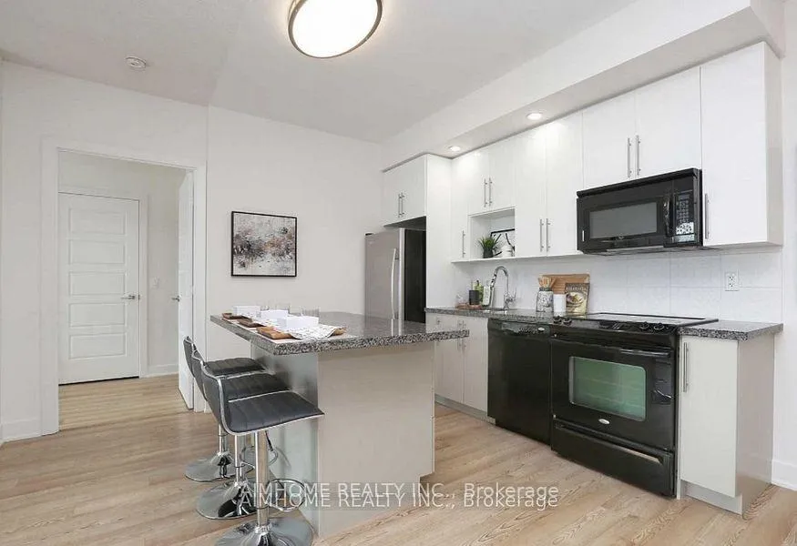 Photo 8 of Unit 1305, 28 Linden Street, Toronto, North St. James Town — HOMEH