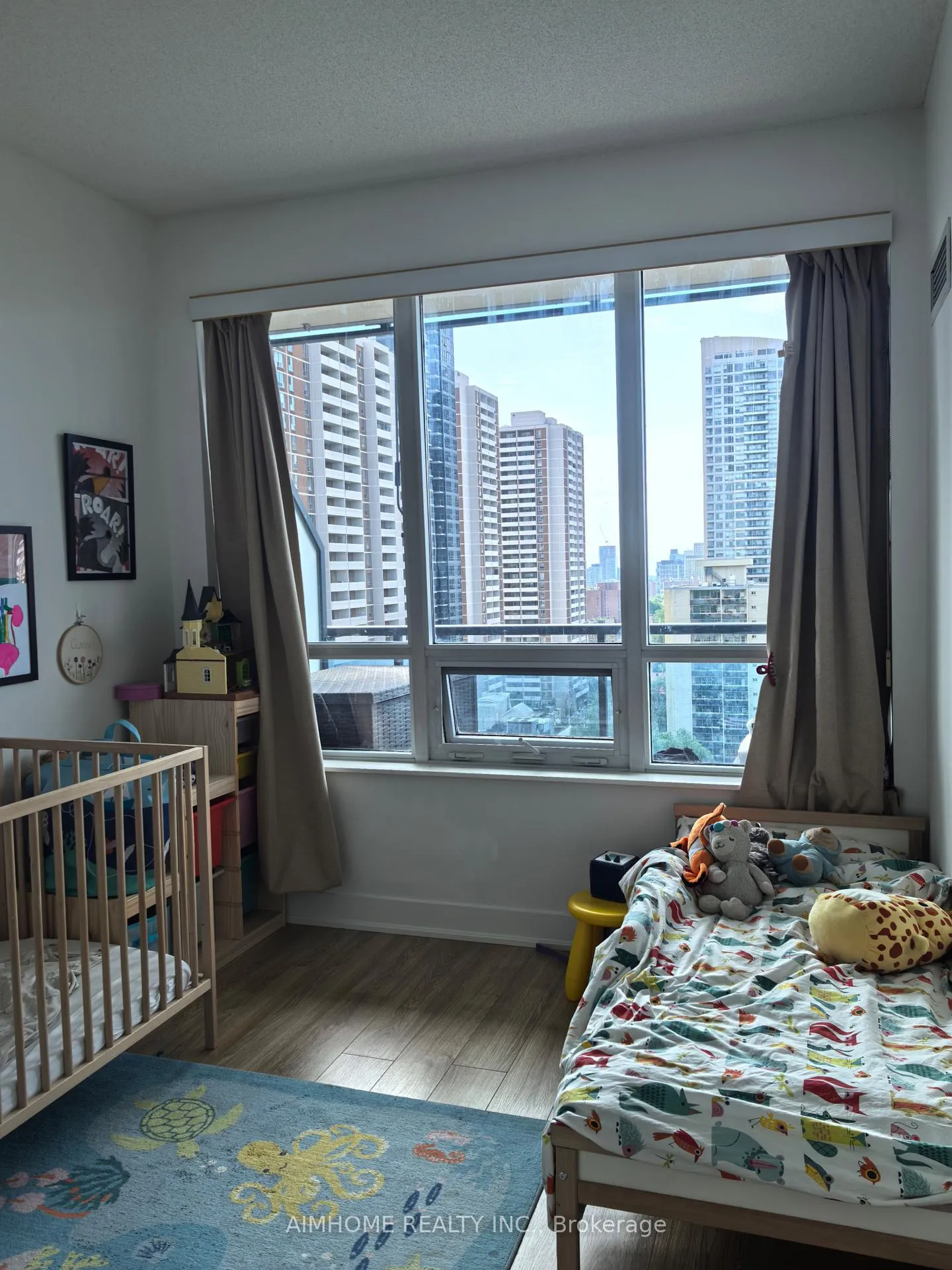 Photo 12 of Unit 1305, 28 Linden Street, Toronto, North St. James Town — HOMEH