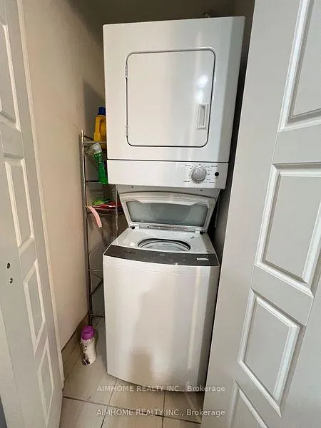 Photo 13 of Unit 1305, 28 Linden Street, Toronto, North St. James Town — HOMEH