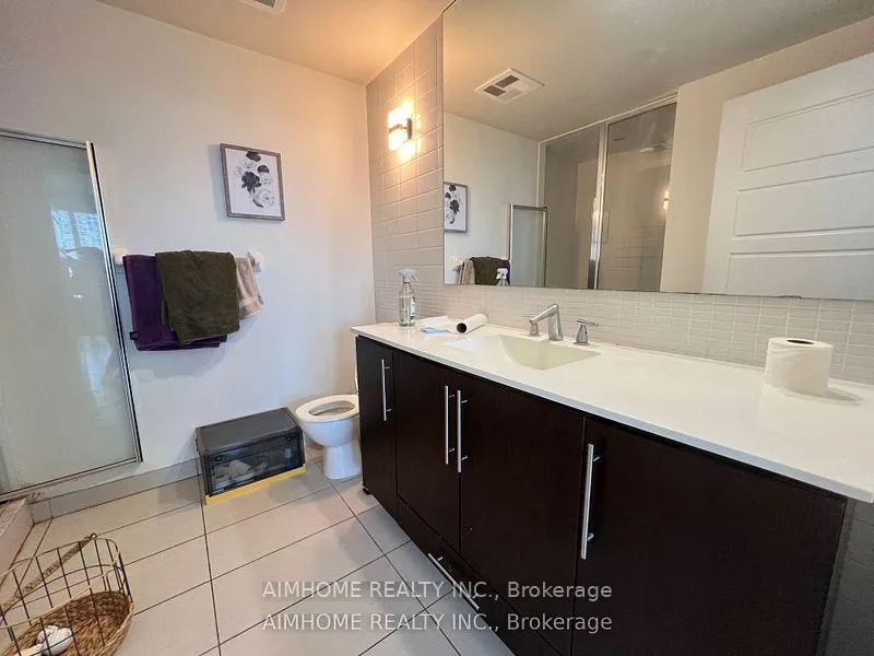 Photo 14 of Unit 1305, 28 Linden Street, Toronto, North St. James Town — HOMEH