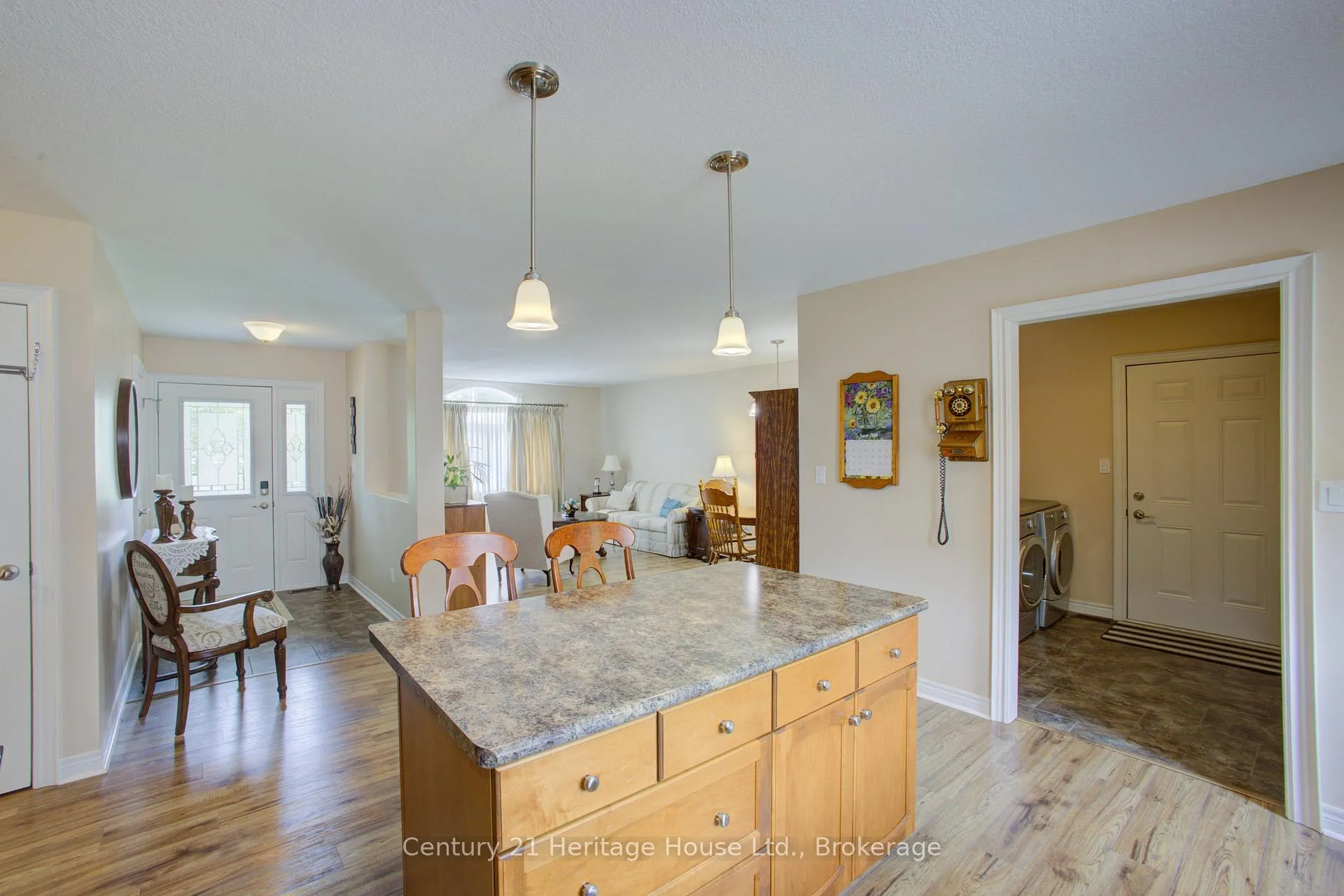 Photo 16 of 467 William Street N, West Grey — HOMEH