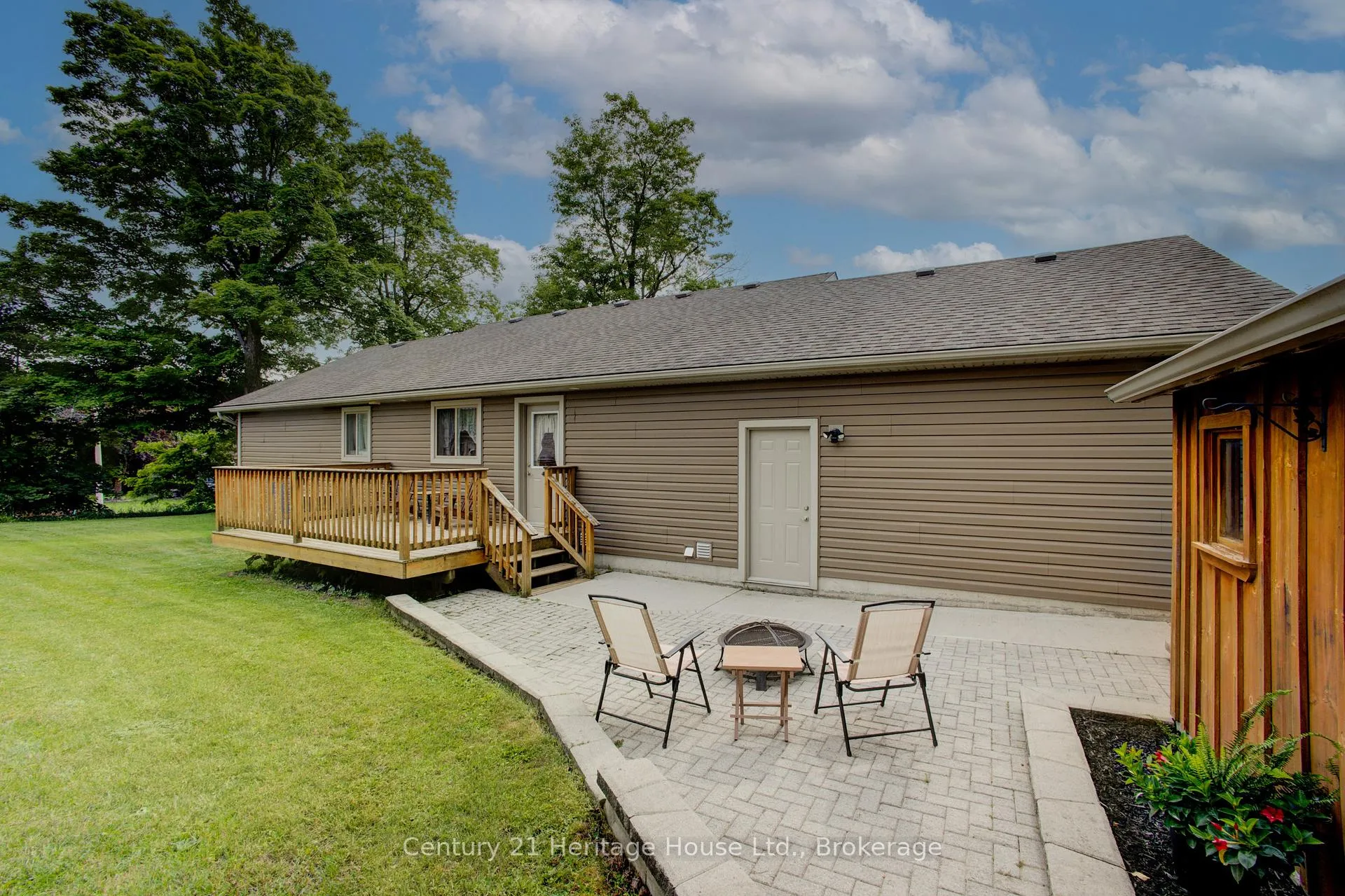 Photo 34 of 467 William Street N, West Grey — HOMEH