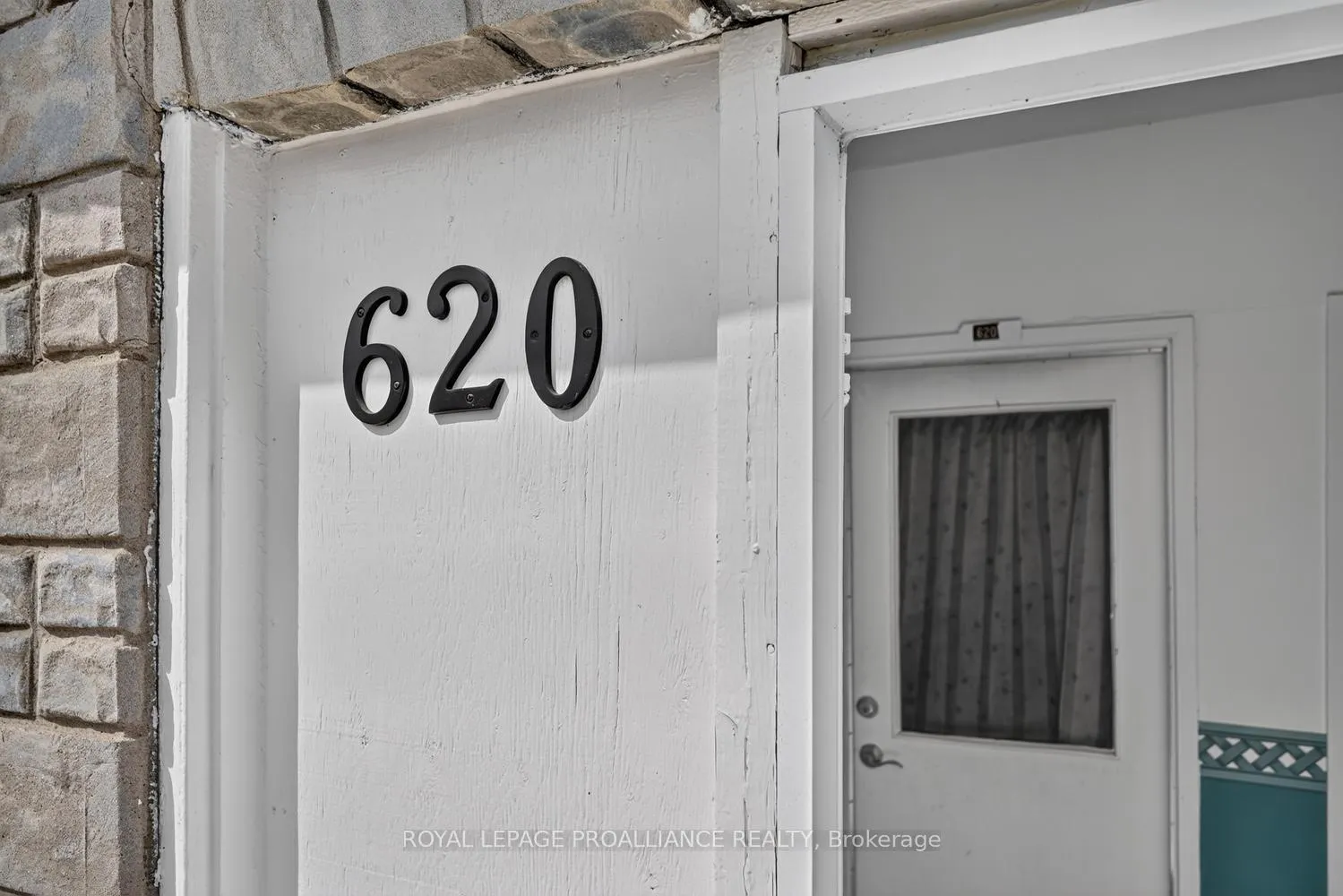 Photo 3 of 620-622 Marlborough Street N, Cornwall, Cornwall — HOMEH