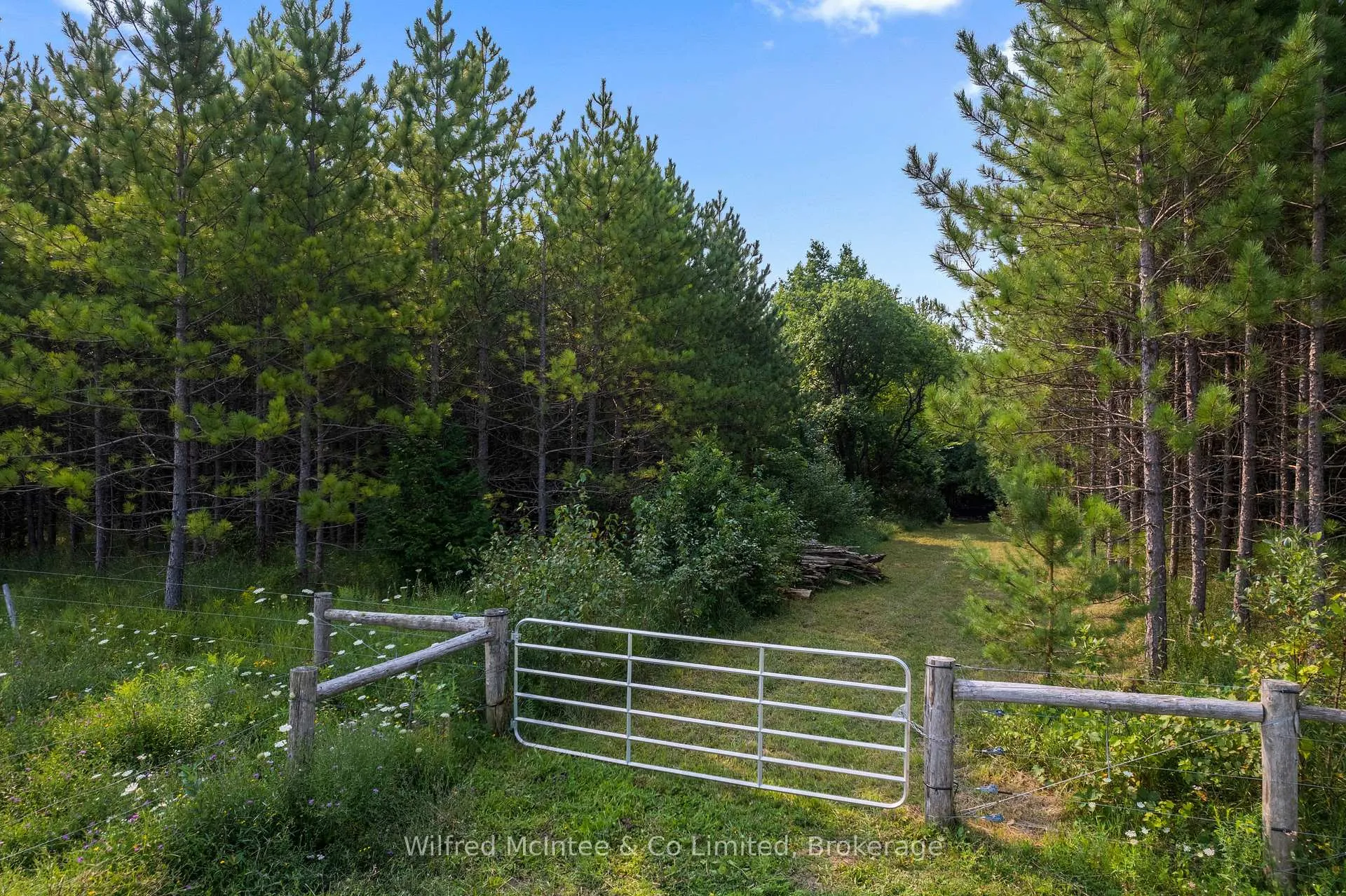 Photo 32 of 574461 Sideroad 40, West Grey — HOMEH
