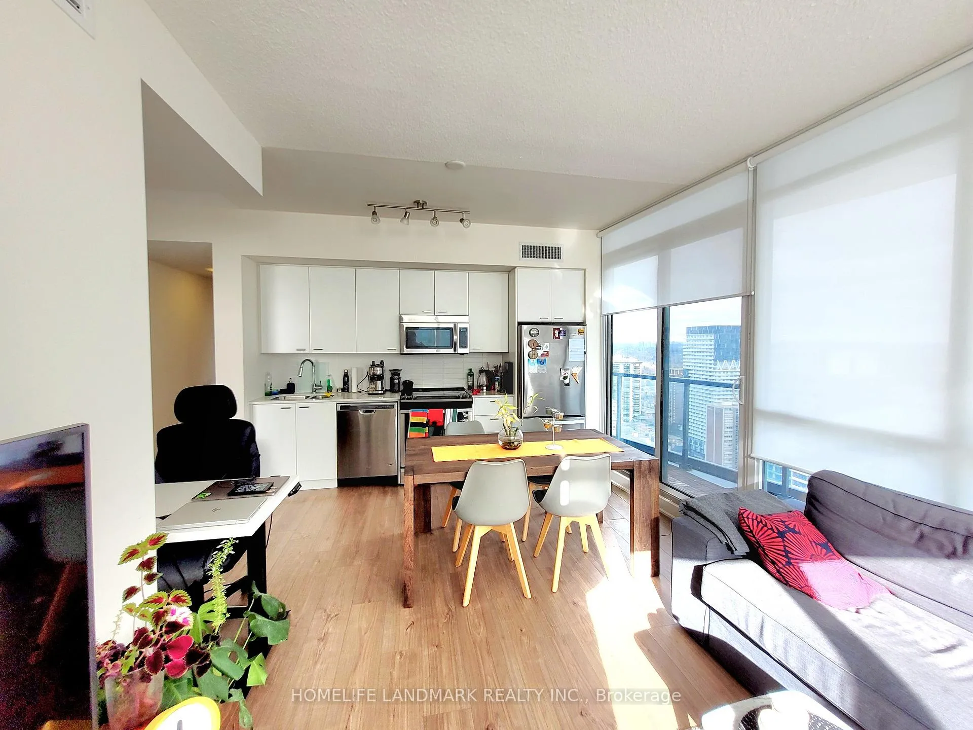 Photo 22 of Unit 3110, 30 Roehampton Avenue, Toronto, Mount Pleasant West — HOMEH