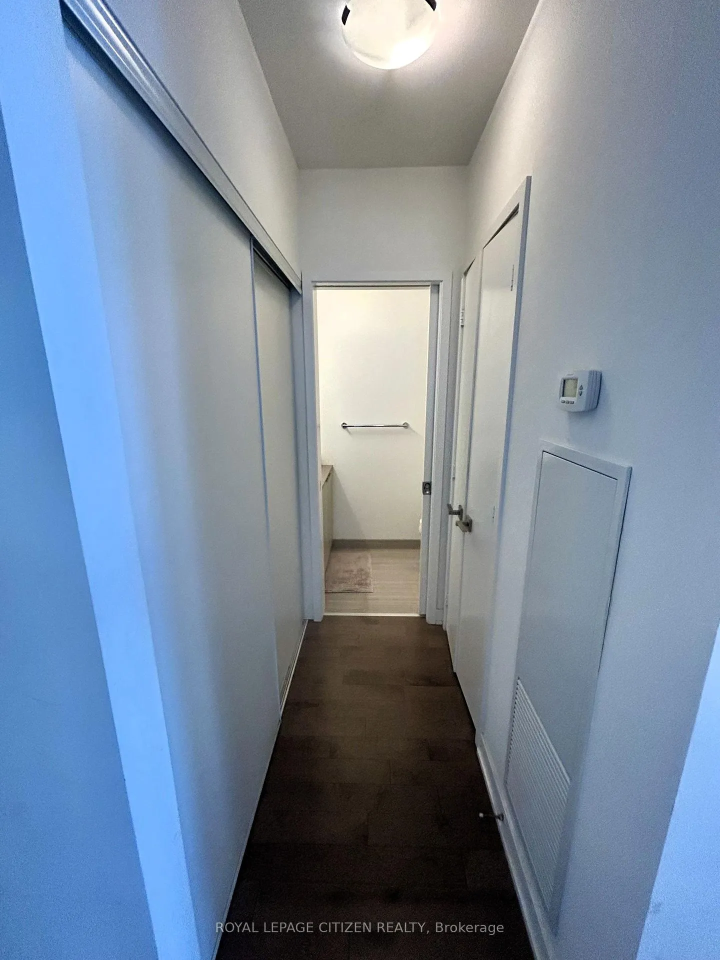 Photo 6 of Unit 2402, 30 Ordnance Street, Toronto, Niagara — HOMEH