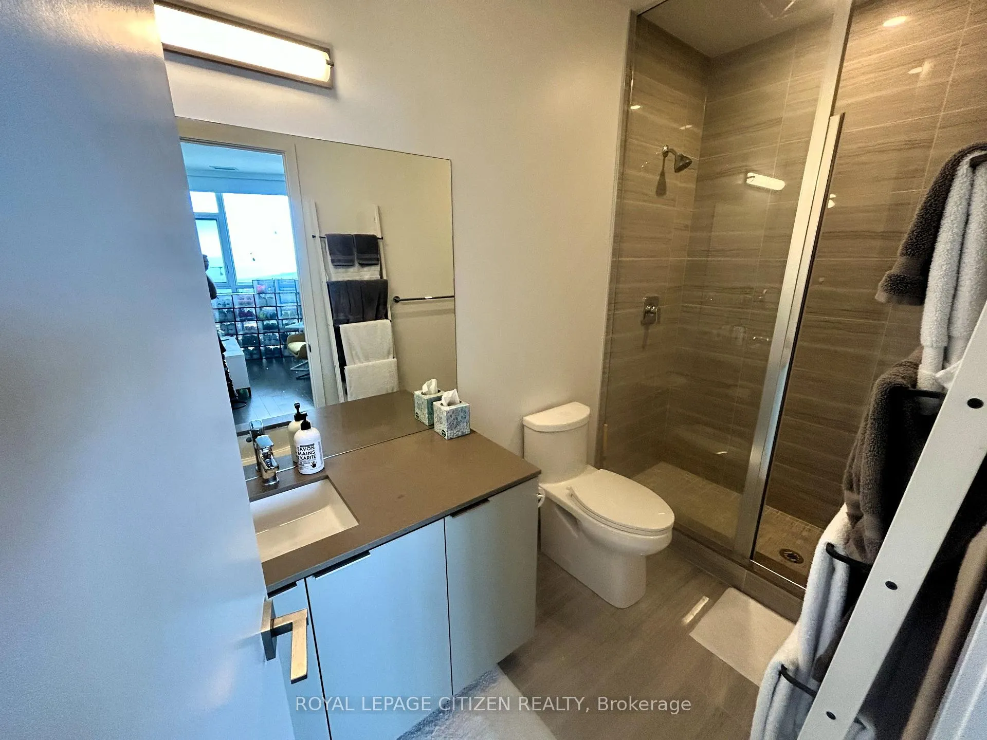 Photo 21 of Unit 2402, 30 Ordnance Street, Toronto, Niagara — HOMEH