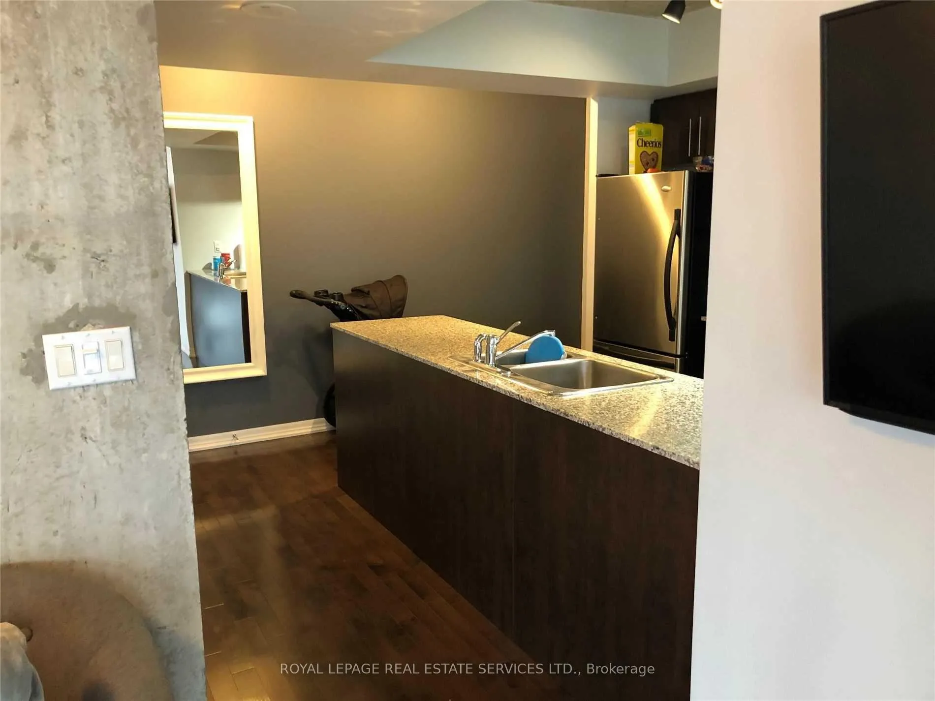 Photo 5 of Unit 2103, 22 Wellesley Street E, Toronto, Church-Yonge Corridor — HOMEH