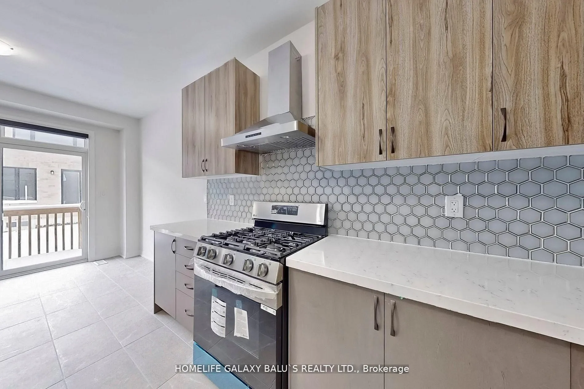 Photo 12 of 2940 Nakina Street, Pickering, Rural Pickering — HOMEH