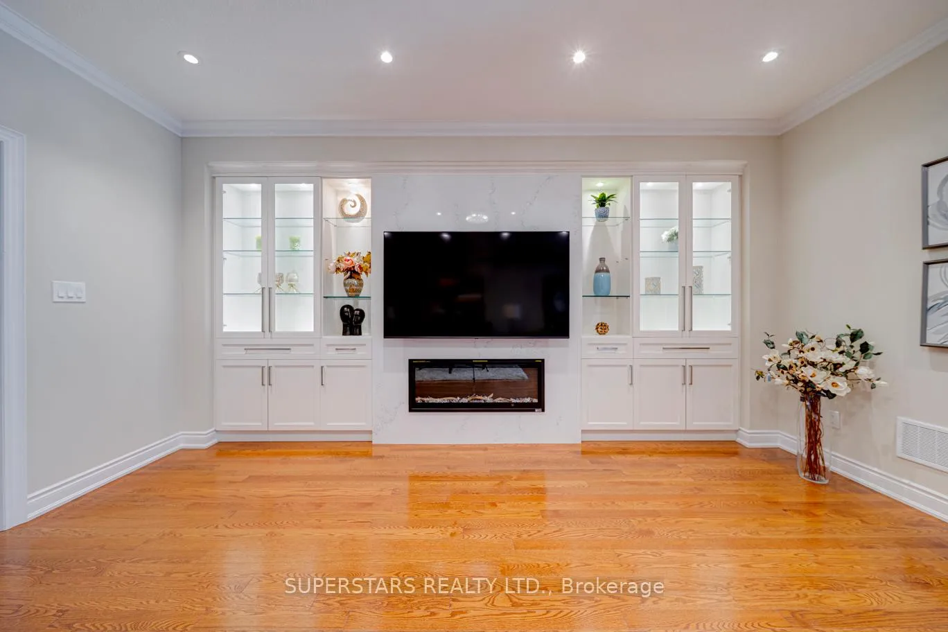 Photo 6 of 3 Zachary Place, Vaughan, Vellore Village — HOMEH