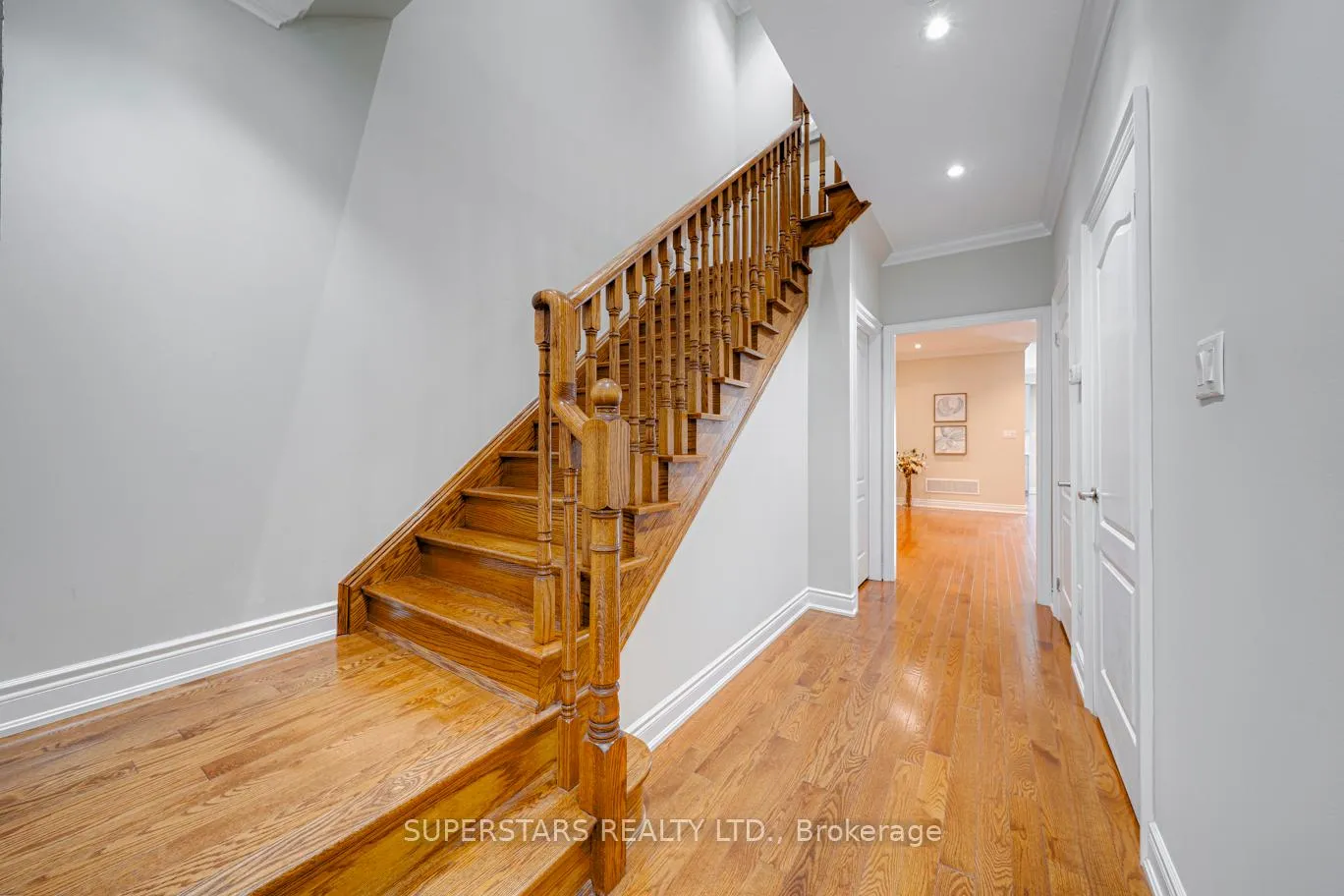Photo 14 of 3 Zachary Place, Vaughan, Vellore Village — HOMEH