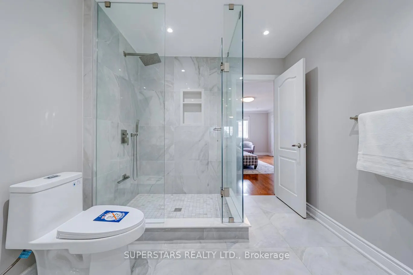Photo 20 of 3 Zachary Place, Vaughan, Vellore Village — HOMEH