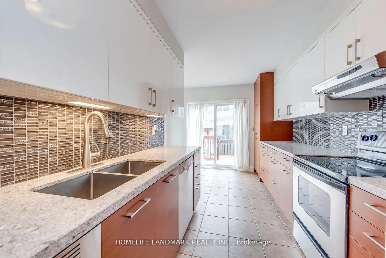 Photo 7 of 7 Marshview Avenue, Aurora, Bayview Northeast — HOMEH