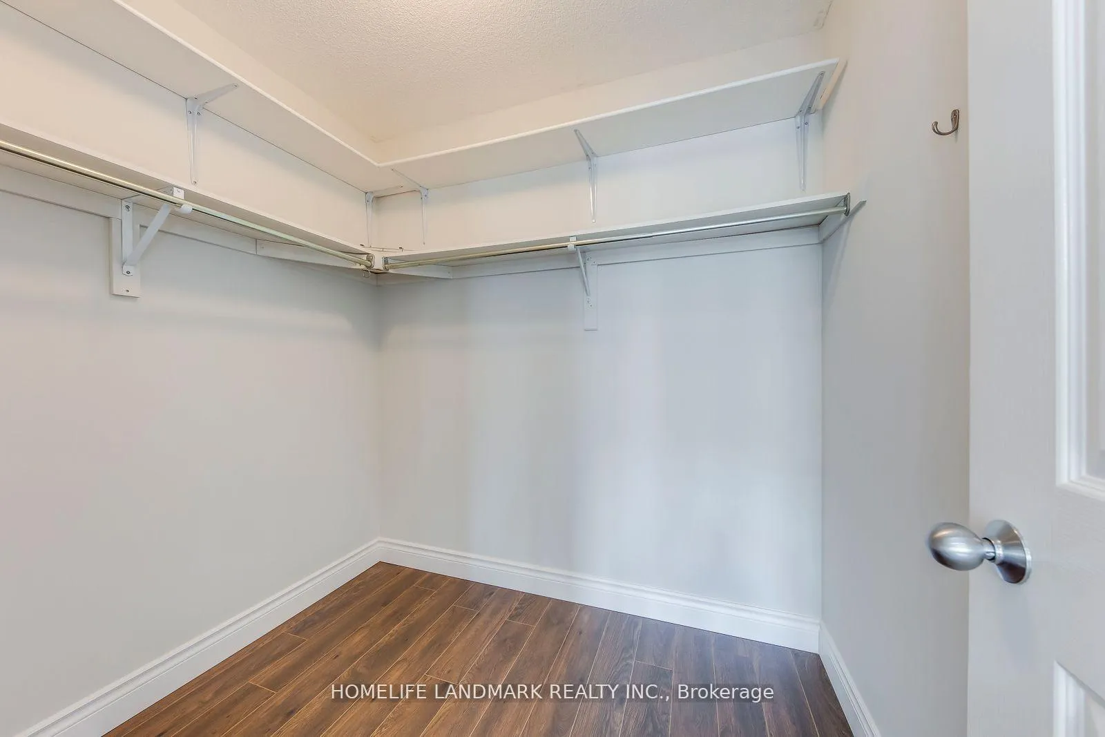 Photo 15 of 7 Marshview Avenue, Aurora, Bayview Northeast — HOMEH