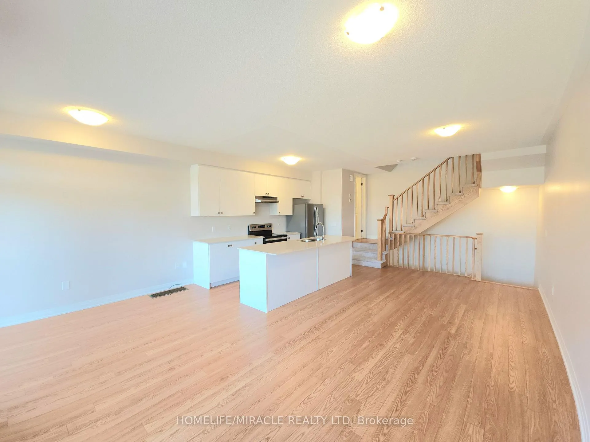 Photo 12 of 585 Colborne Street E, Brantford, East Ward — HOMEH