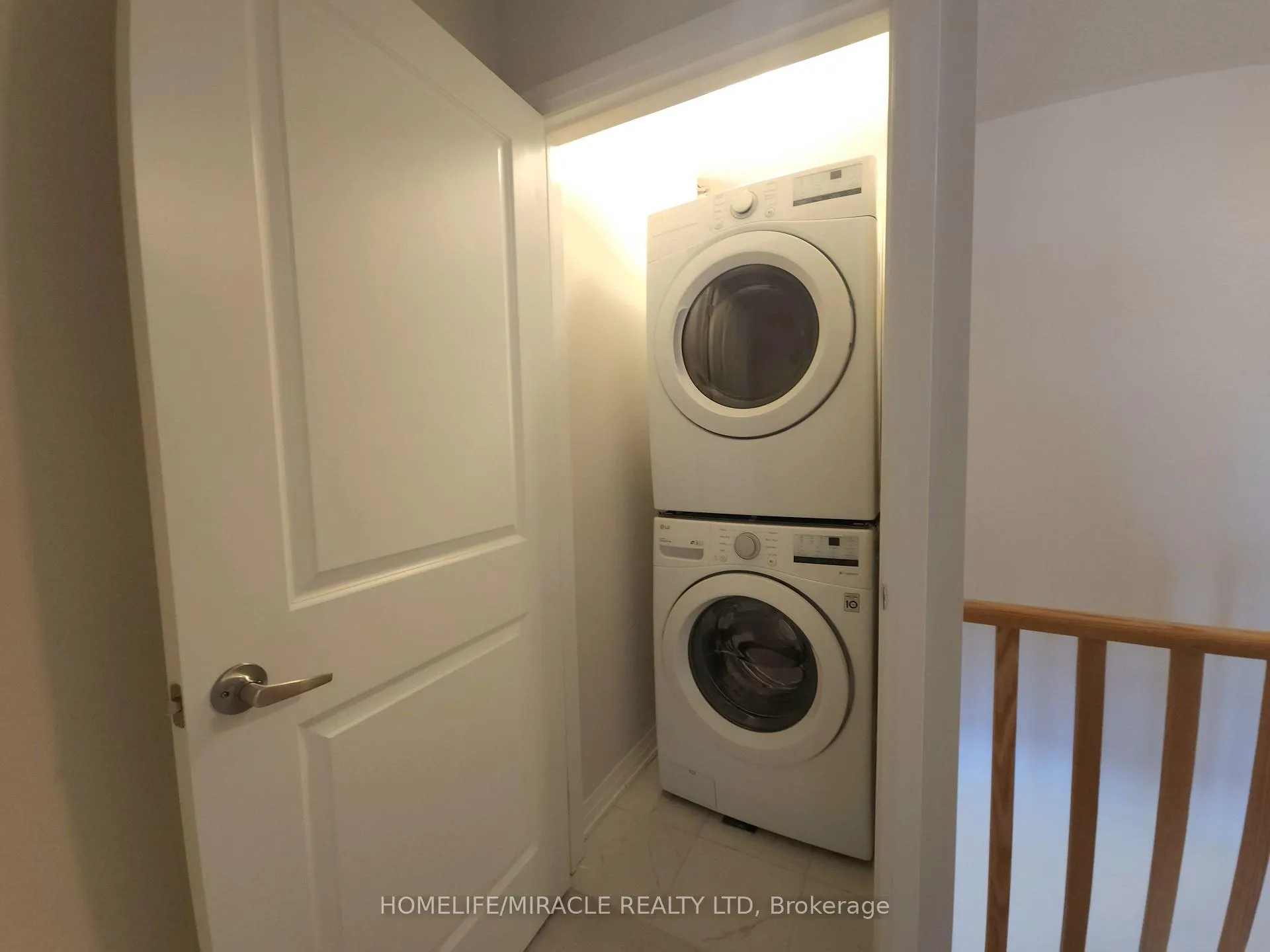 Photo 19 of 585 Colborne Street E, Brantford, East Ward — HOMEH