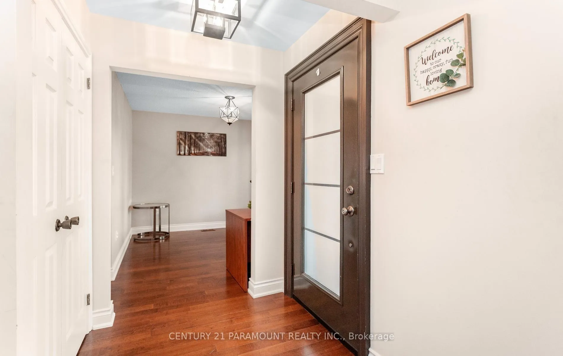 Photo 5 of 342 Main Street, St. Catharines, Port Dalhousie — HOMEH