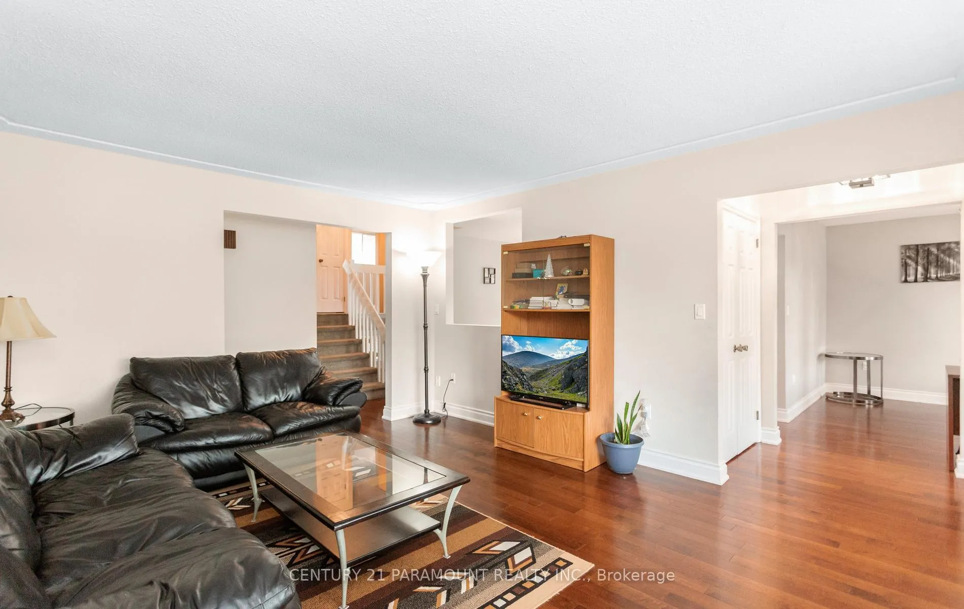 Photo 7 of 342 Main Street, St. Catharines, Port Dalhousie — HOMEH