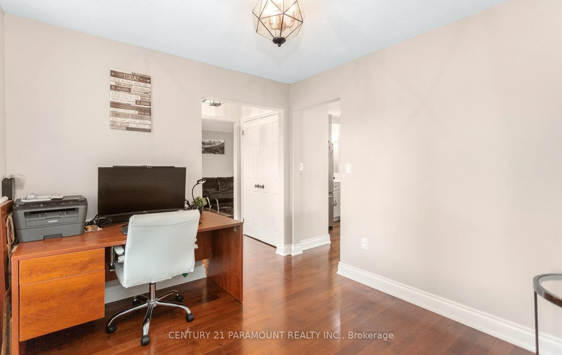 Photo 8 of 342 Main Street, St. Catharines, Port Dalhousie — HOMEH