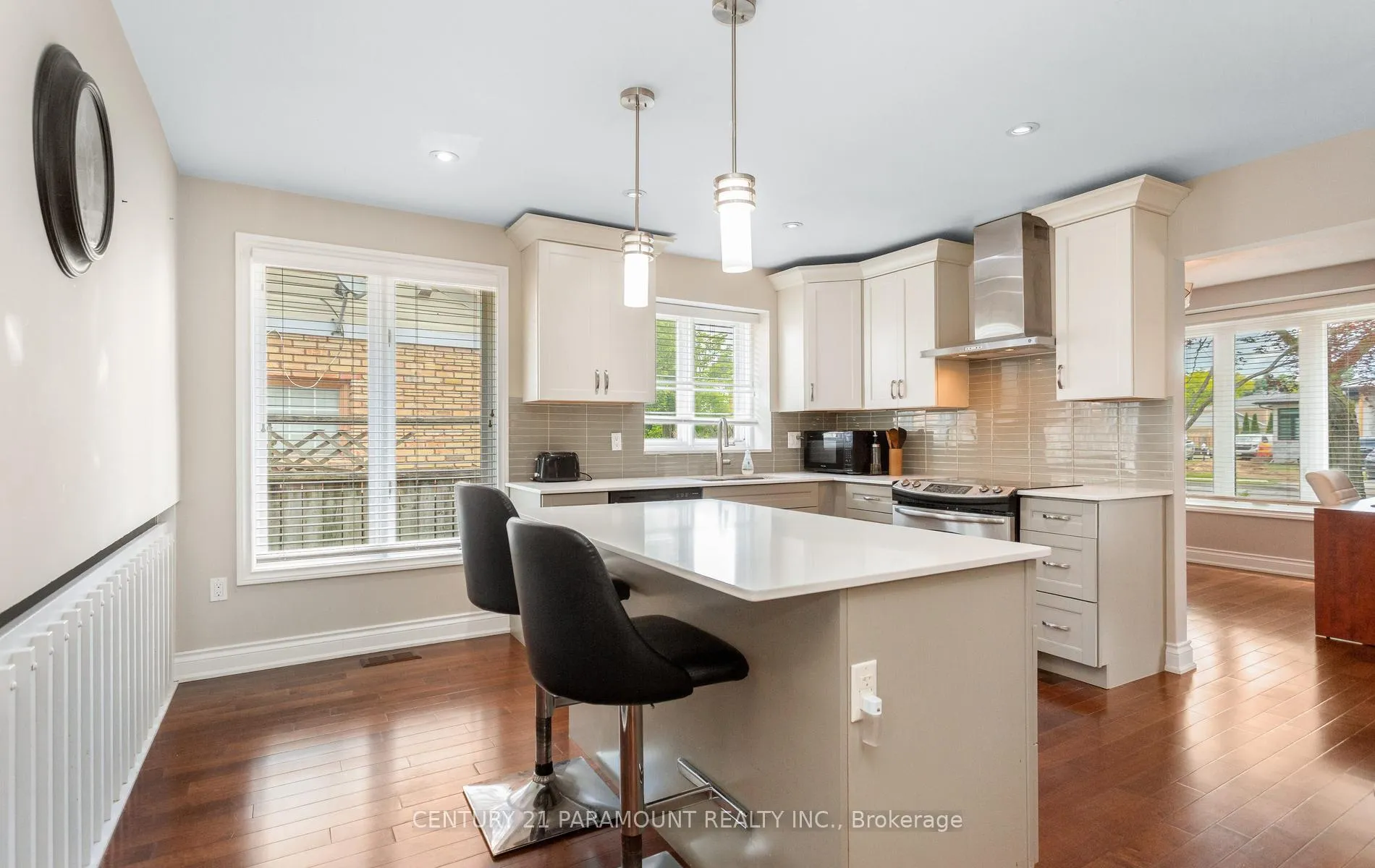 Photo 10 of 342 Main Street, St. Catharines, Port Dalhousie — HOMEH