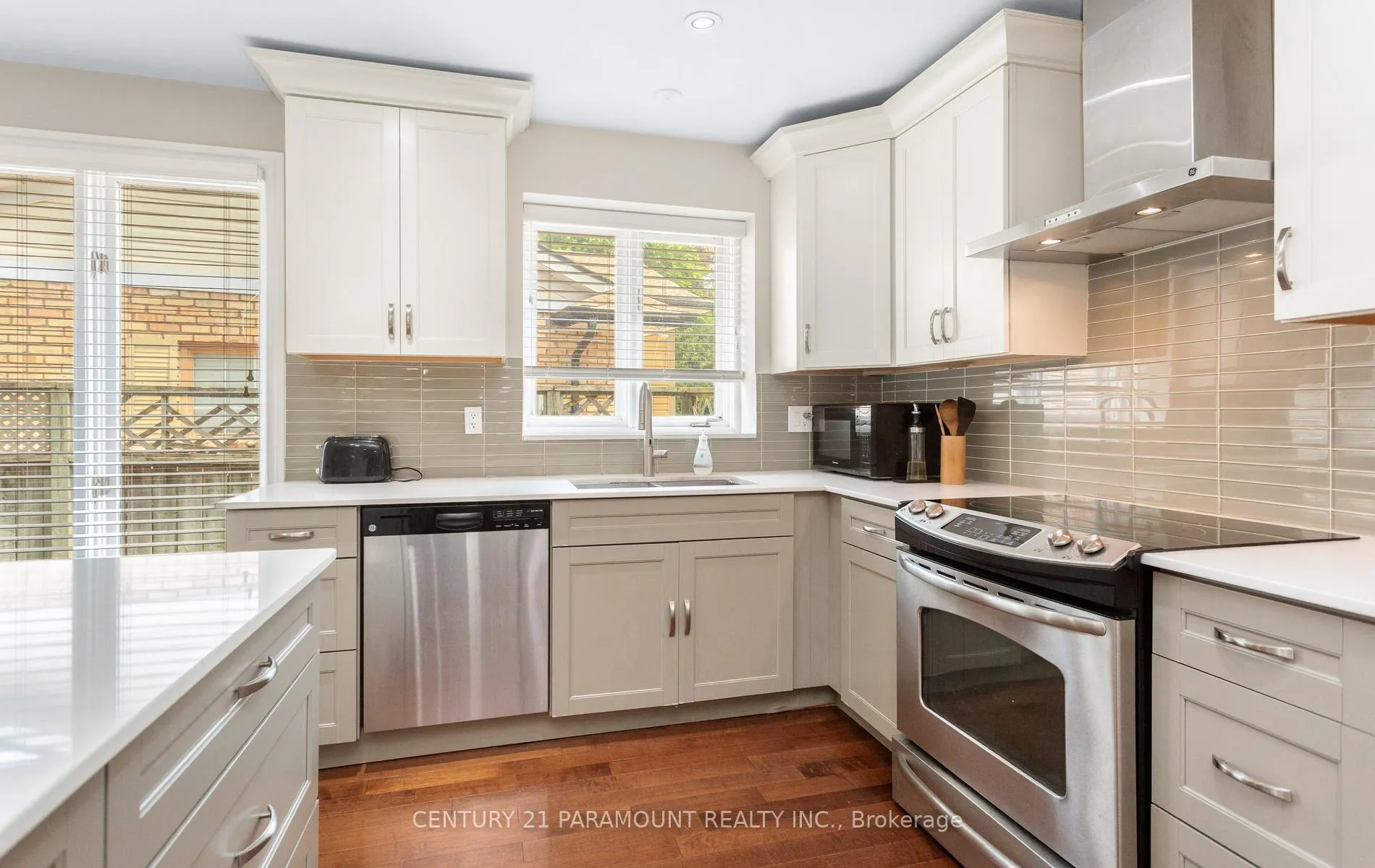Photo 11 of 342 Main Street, St. Catharines, Port Dalhousie — HOMEH