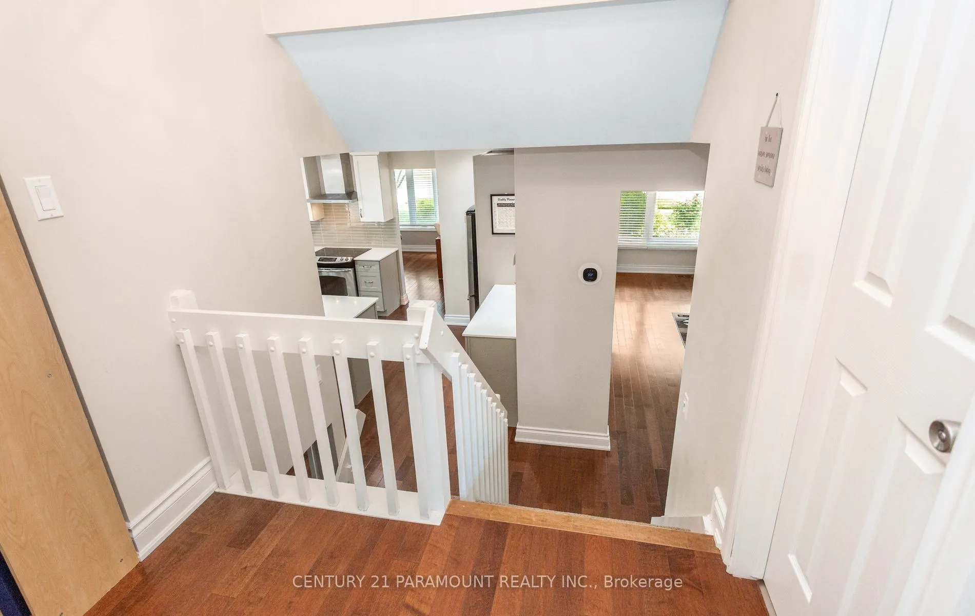 Photo 15 of 342 Main Street, St. Catharines, Port Dalhousie — HOMEH