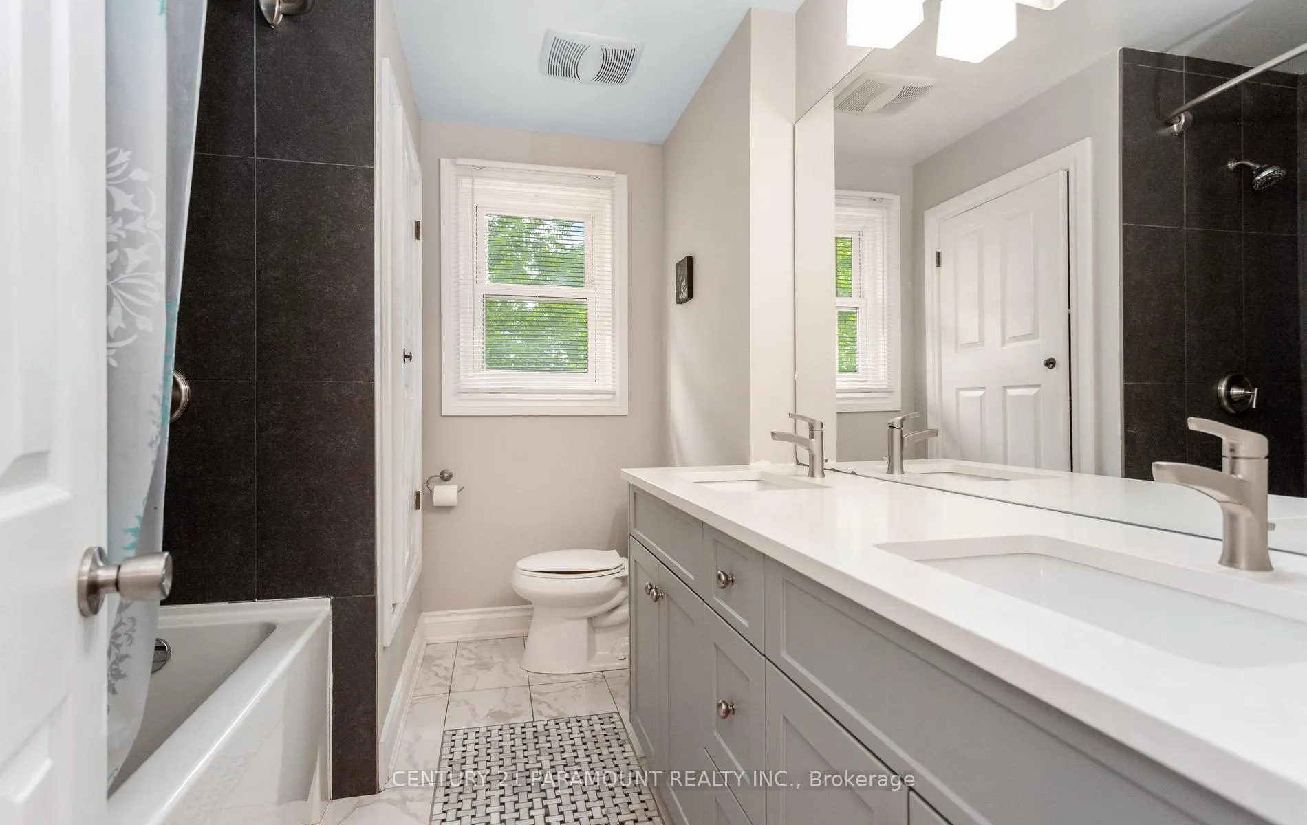 Photo 21 of 342 Main Street, St. Catharines, Port Dalhousie — HOMEH