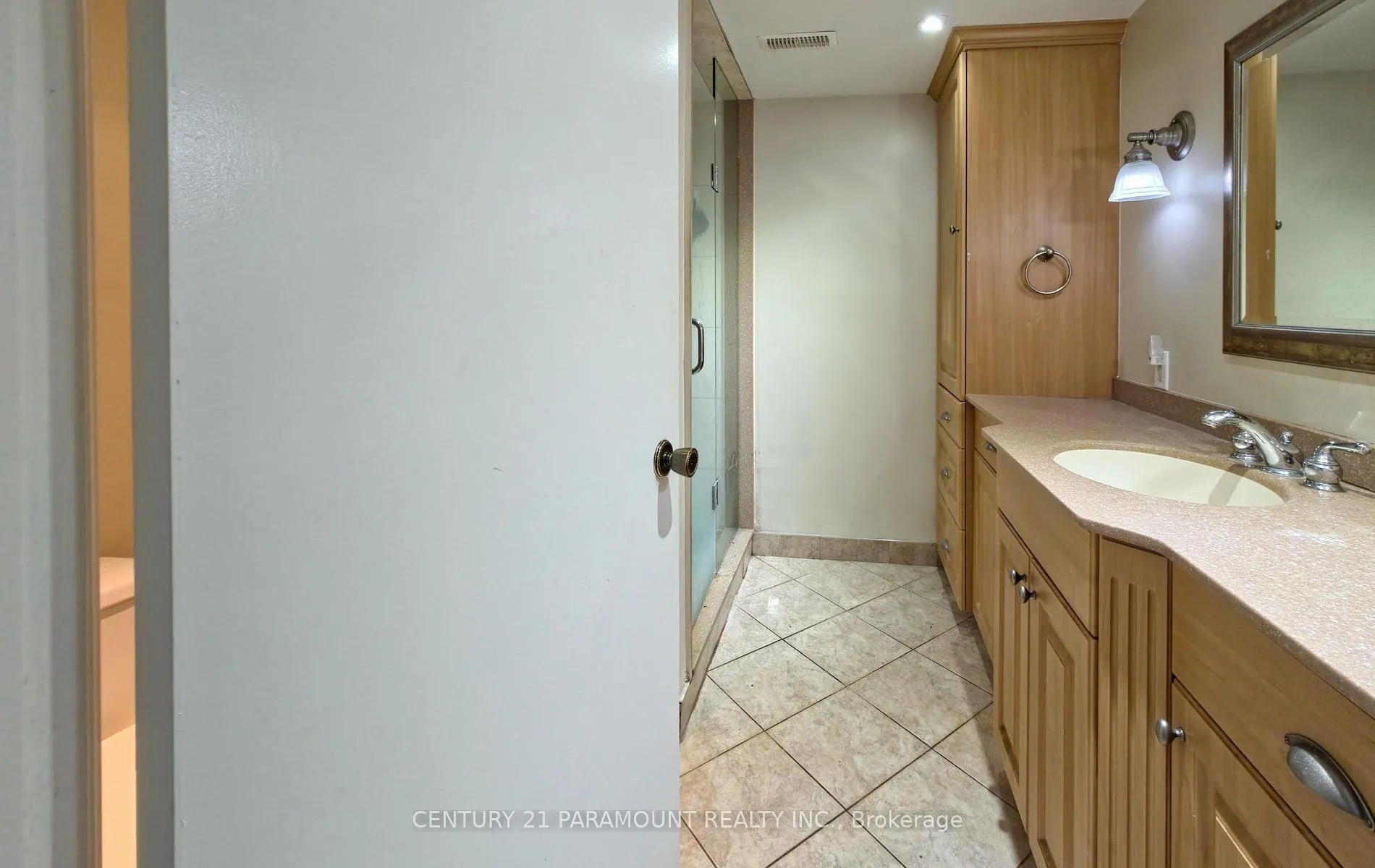 Photo 33 of 342 Main Street, St. Catharines, Port Dalhousie — HOMEH
