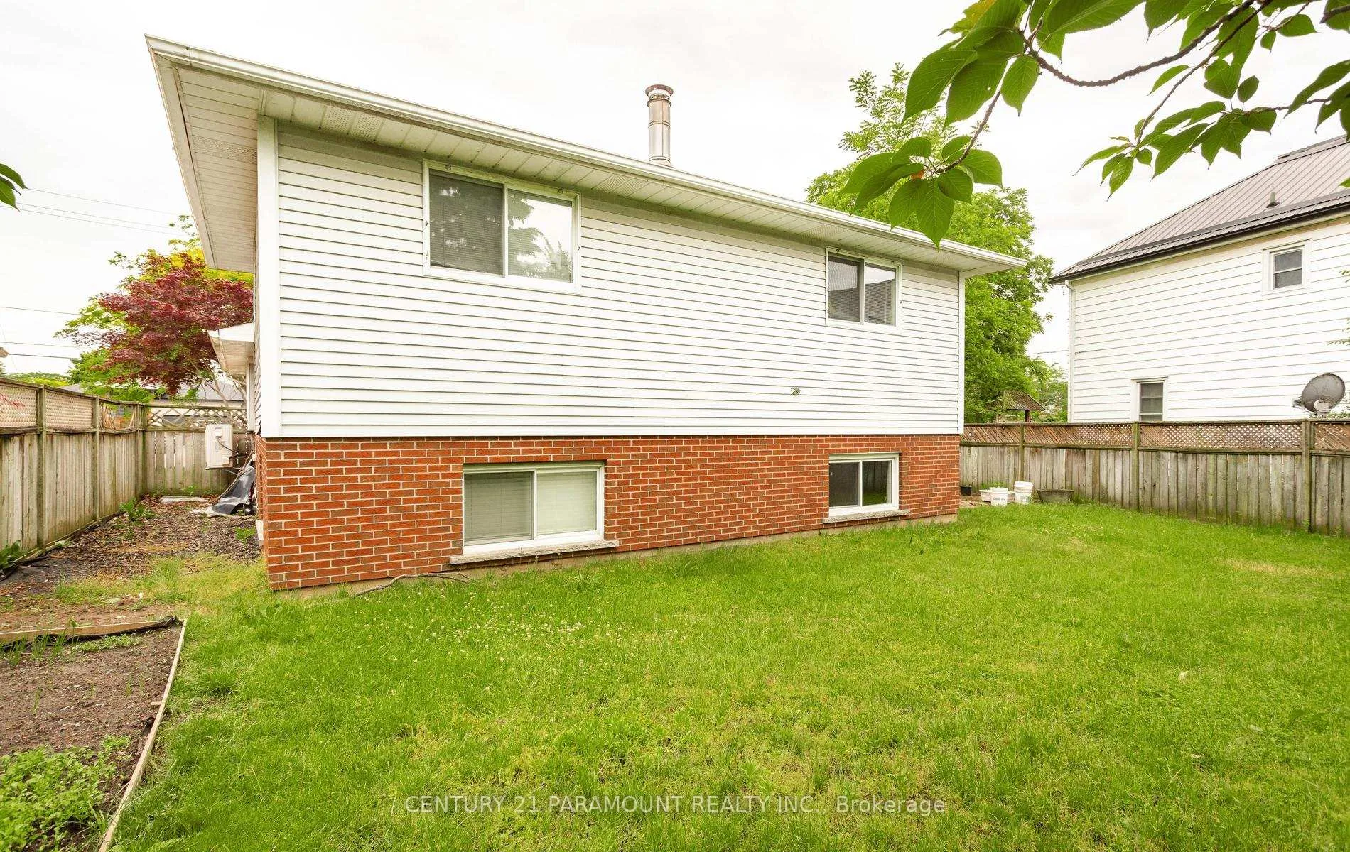 Photo 42 of 342 Main Street, St. Catharines, Port Dalhousie — HOMEH