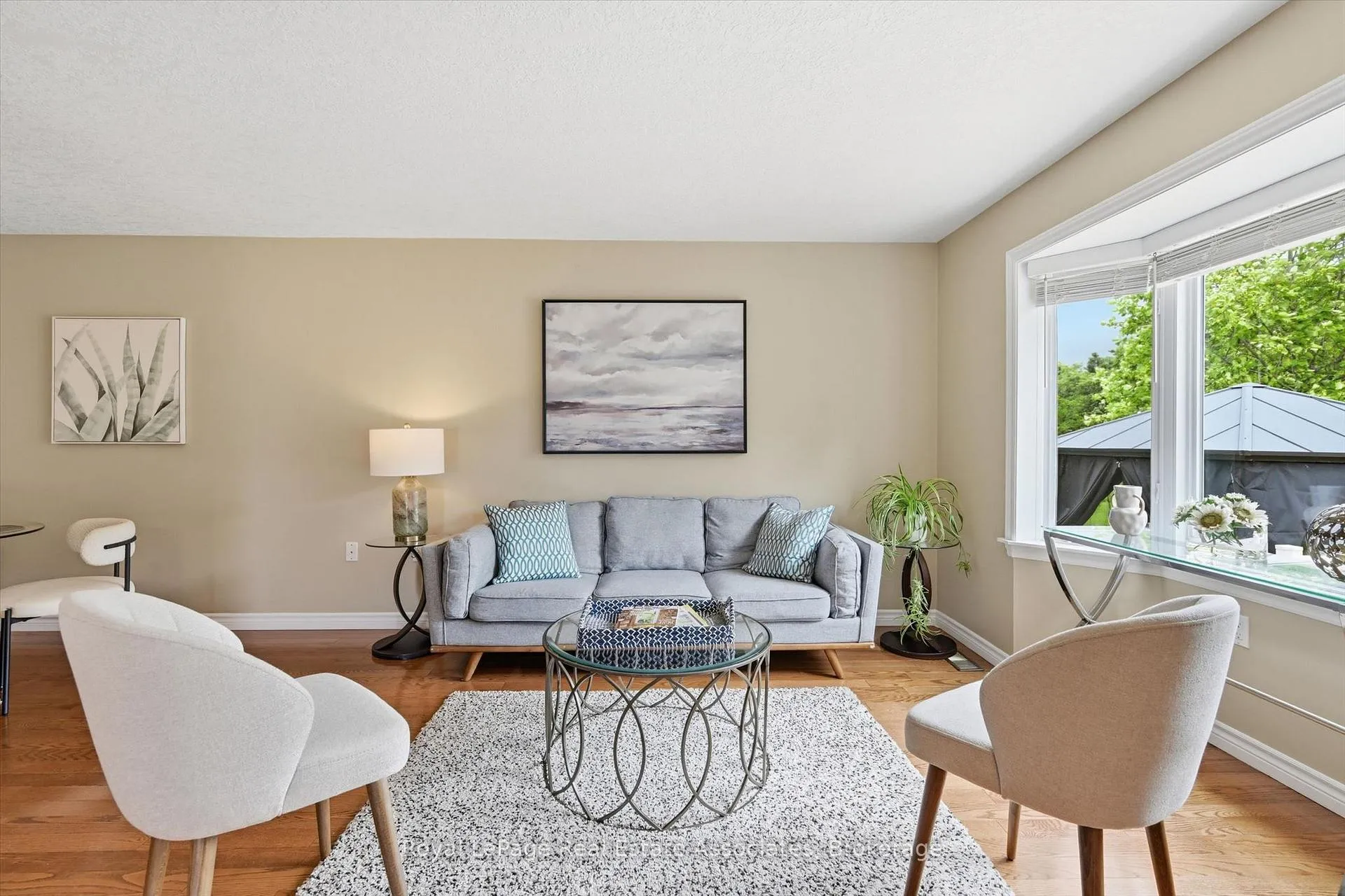 Photo 10 of 180 Glenariff Drive, Hamilton, Freelton — HOMEH