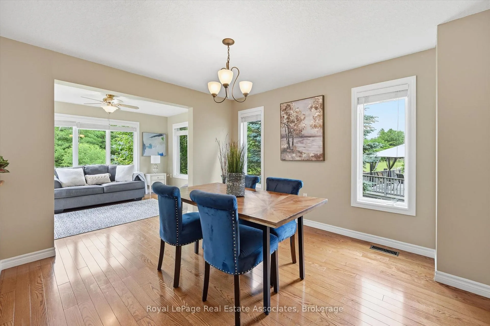 Photo 13 of 180 Glenariff Drive, Hamilton, Freelton — HOMEH