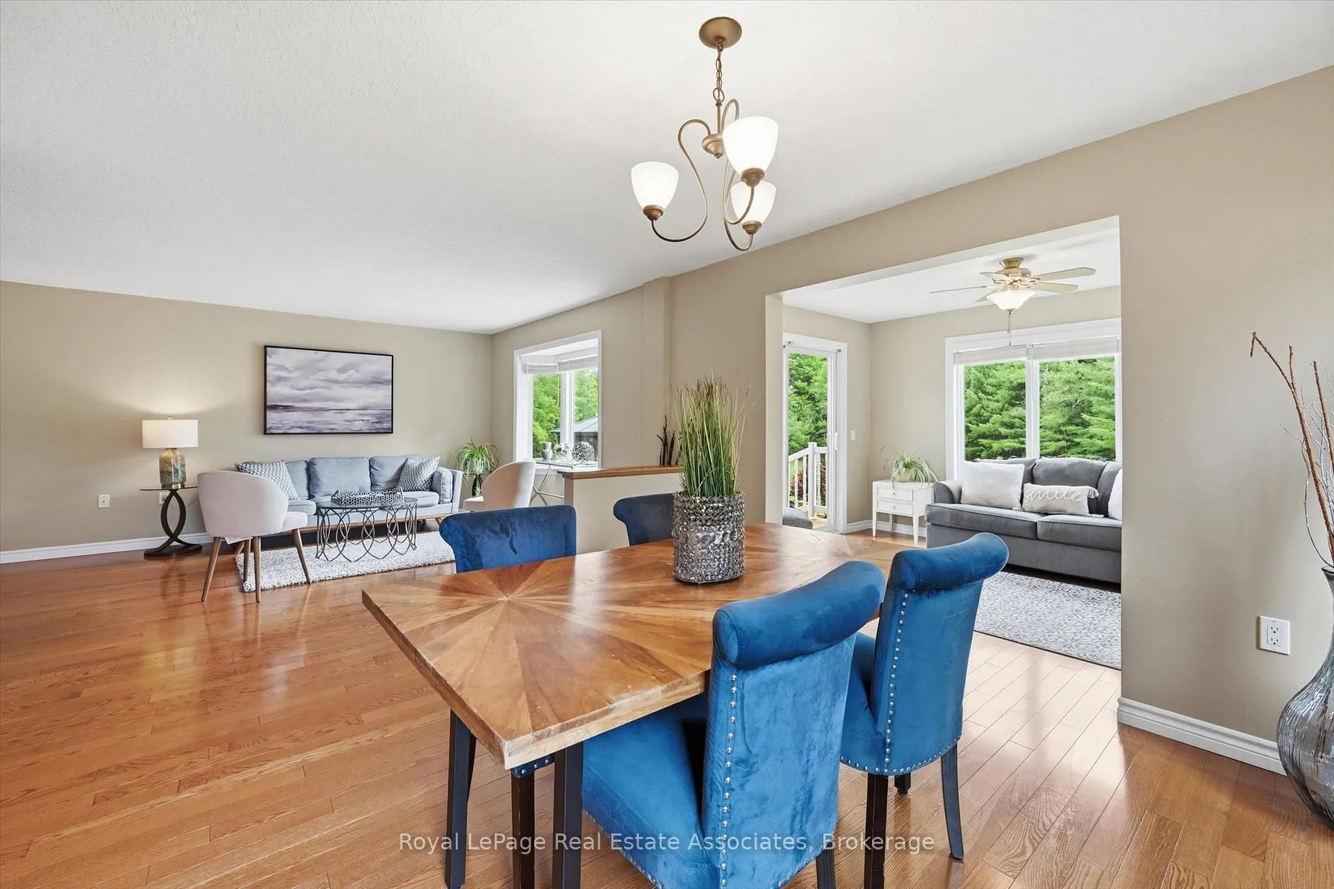 Photo 14 of 180 Glenariff Drive, Hamilton, Freelton — HOMEH