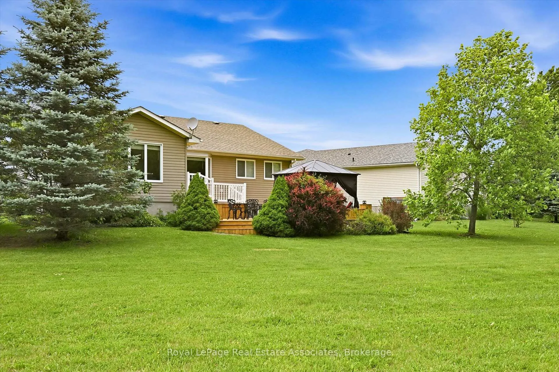 Photo 37 of 180 Glenariff Drive, Hamilton, Freelton — HOMEH